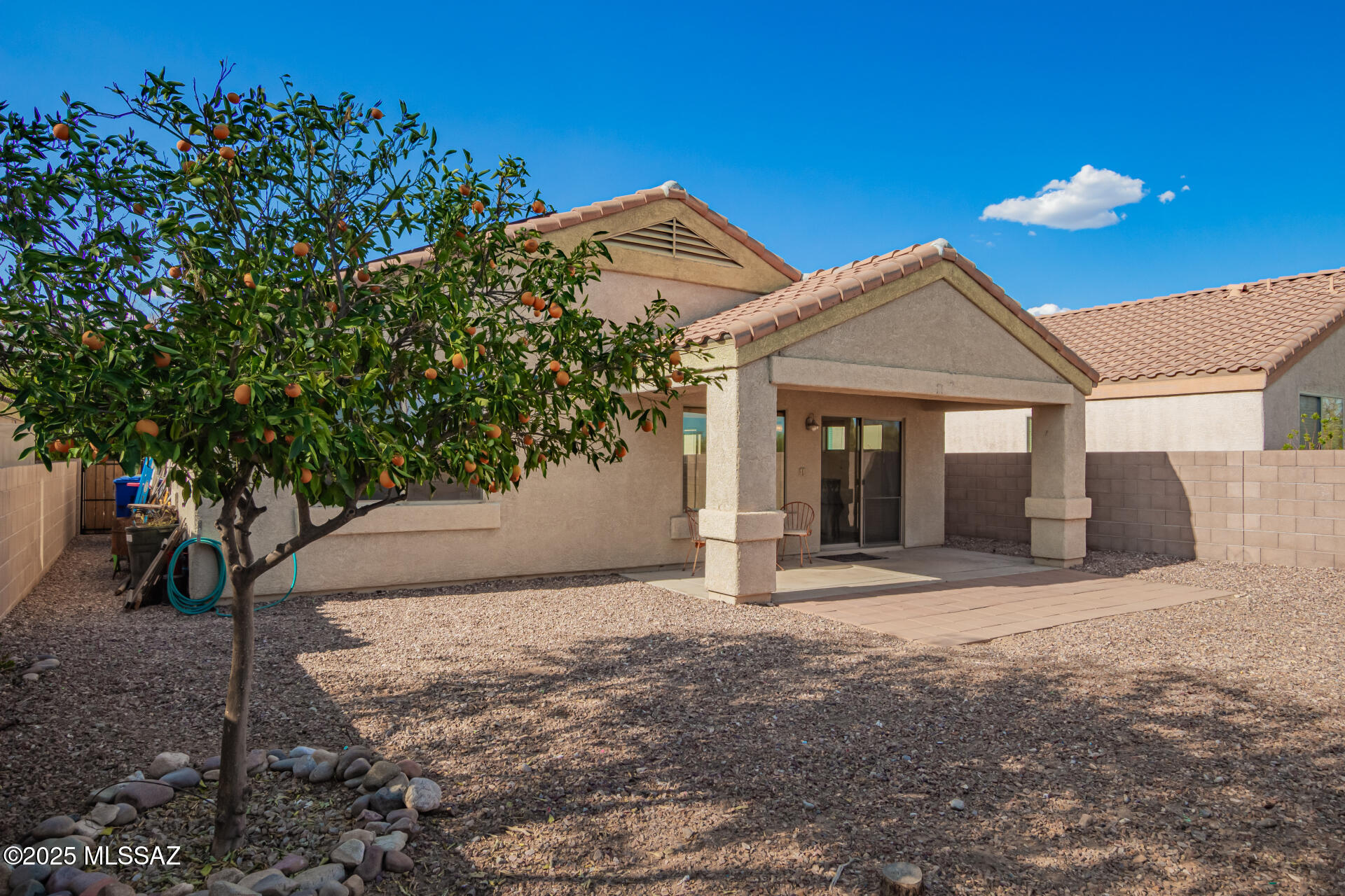 10492 E Rose Hill Street