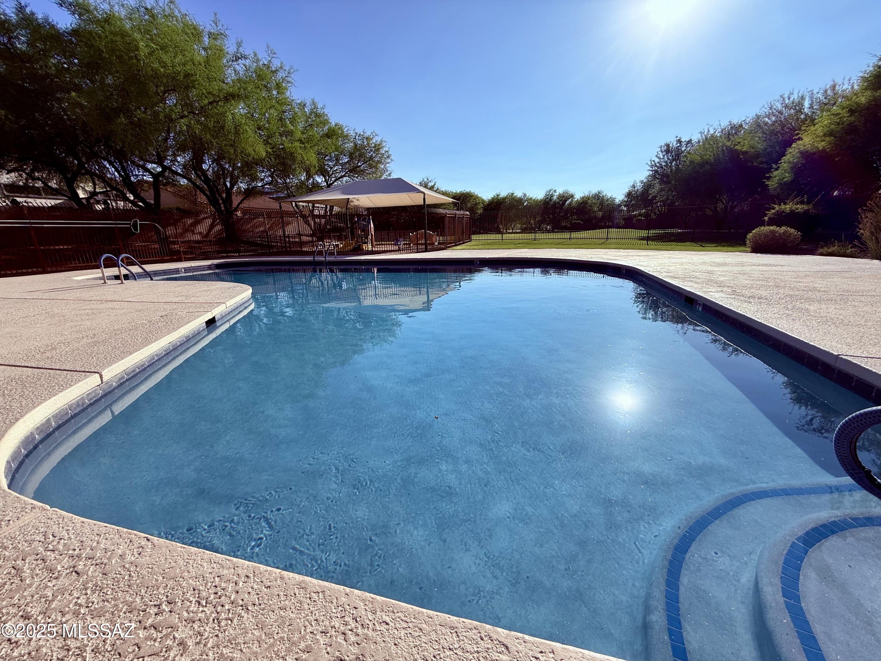 10492 E Rose Hill Street