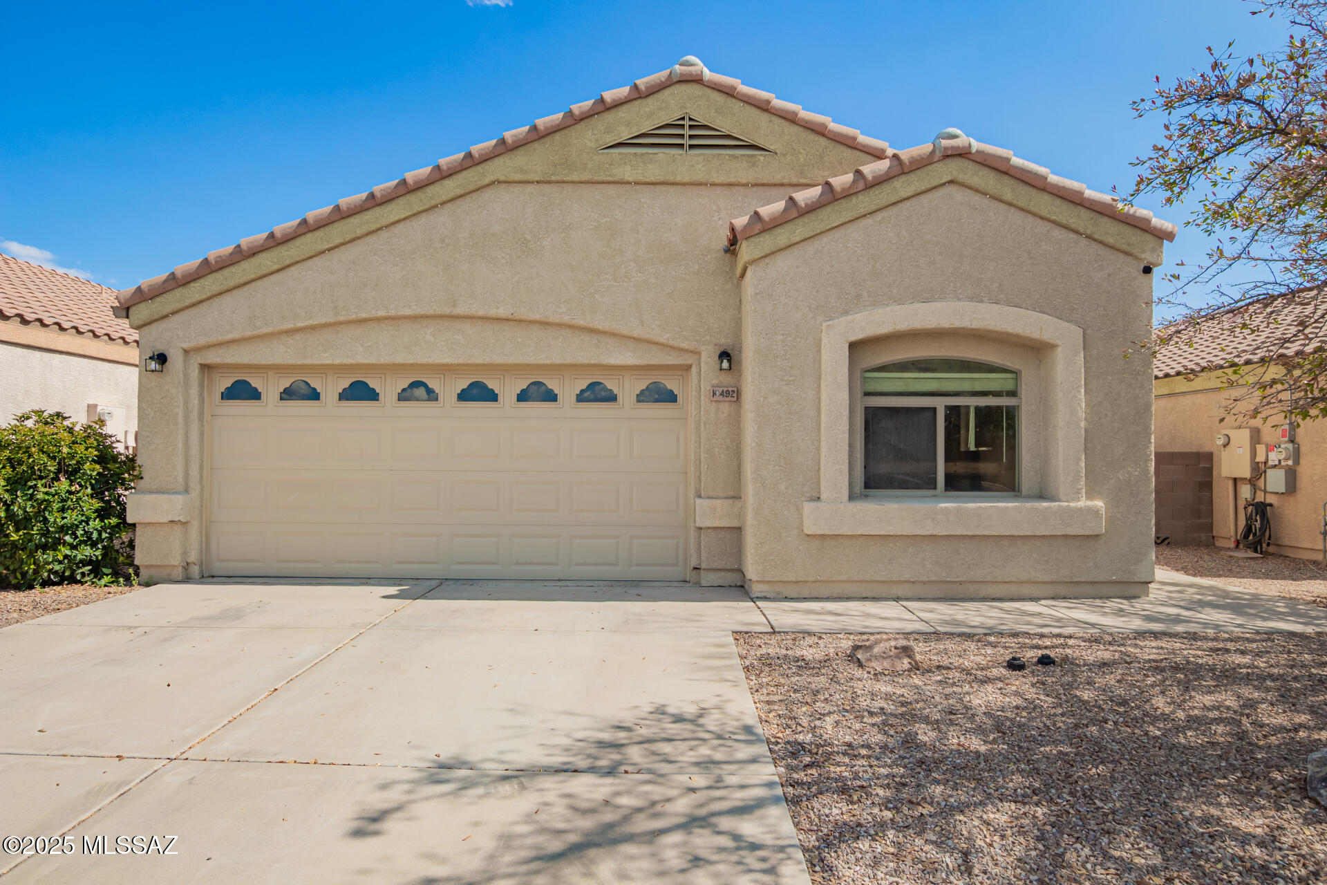 10492 E Rose Hill Street