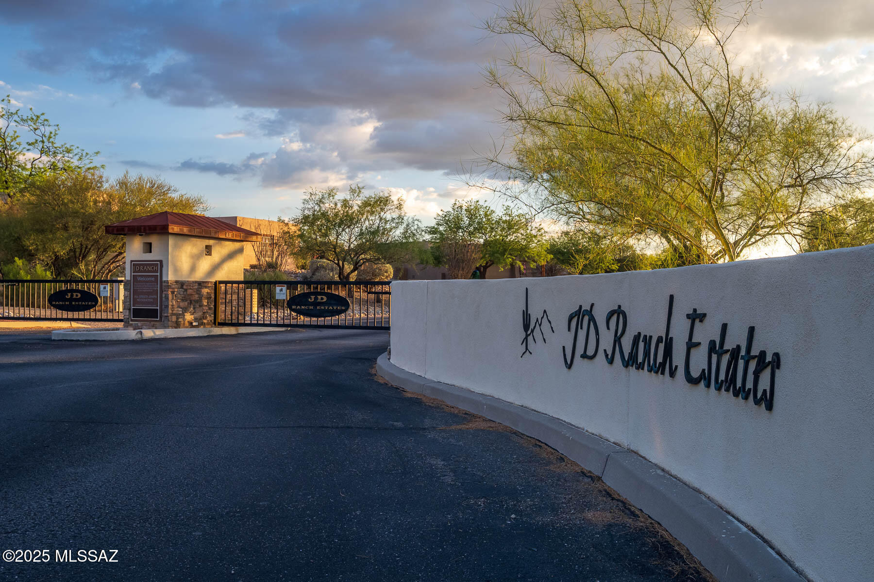 14245 E Wild Jesse Way