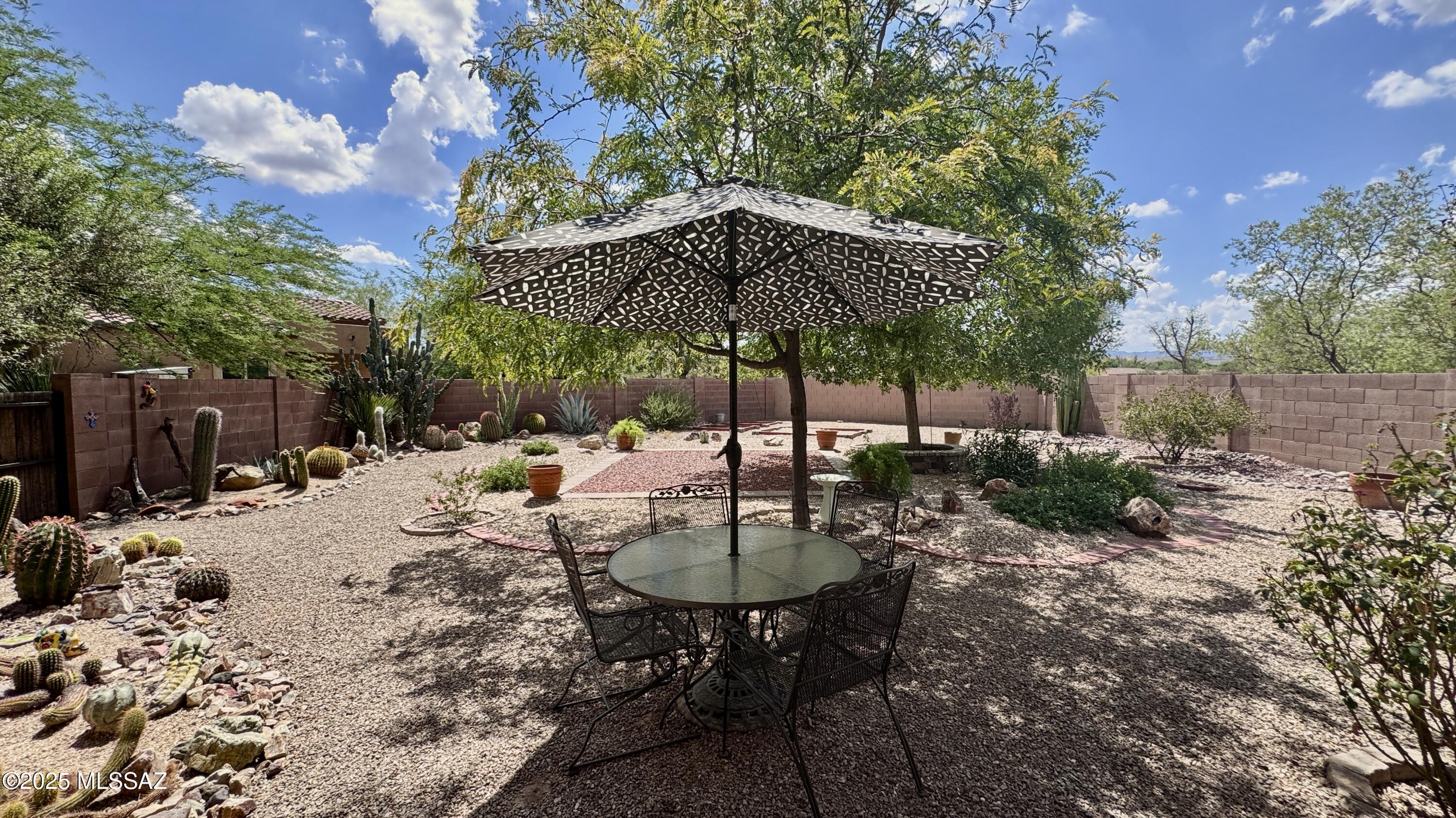 955 E Mt Shibell Drive