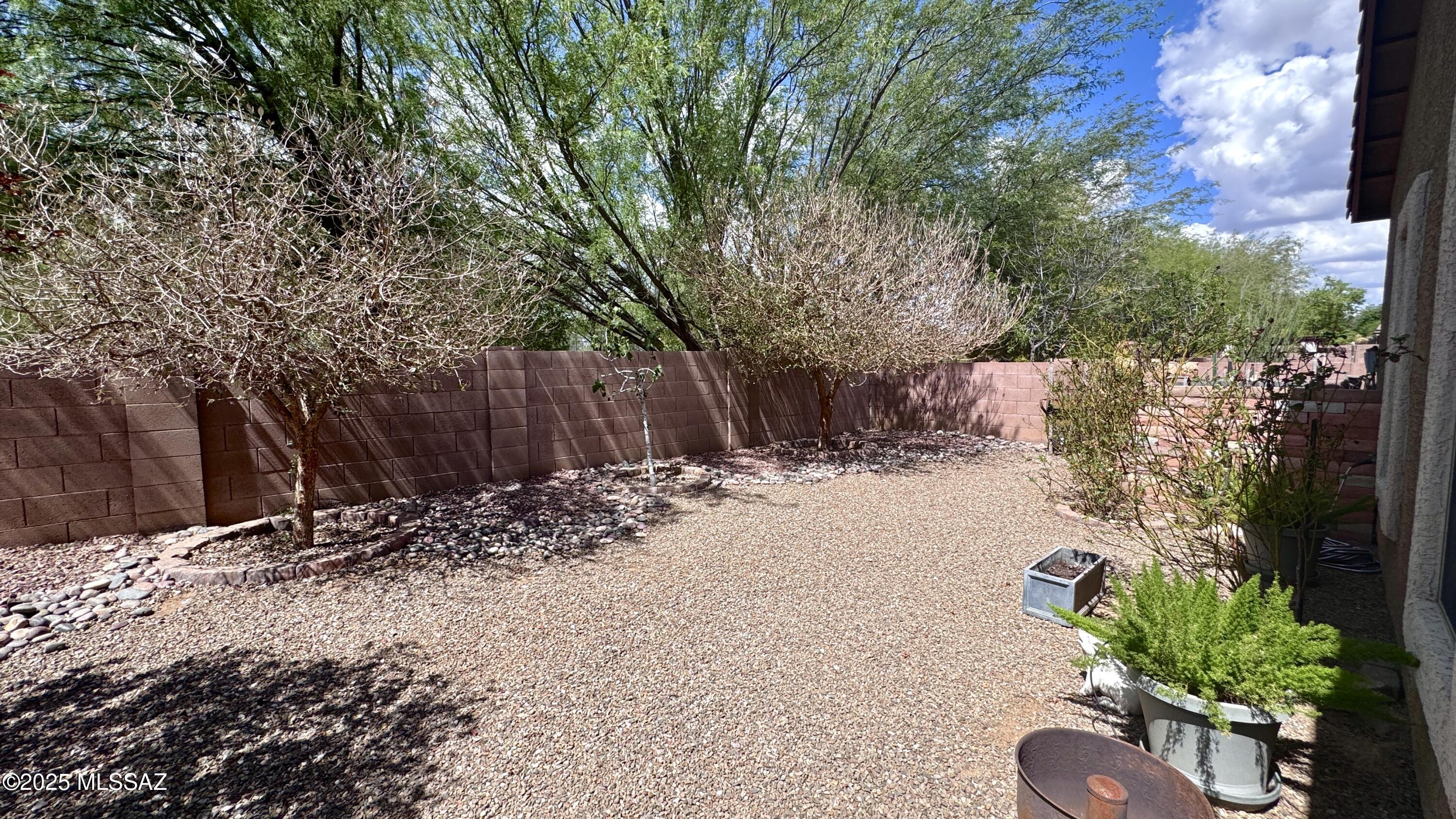 955 E Mt Shibell Drive