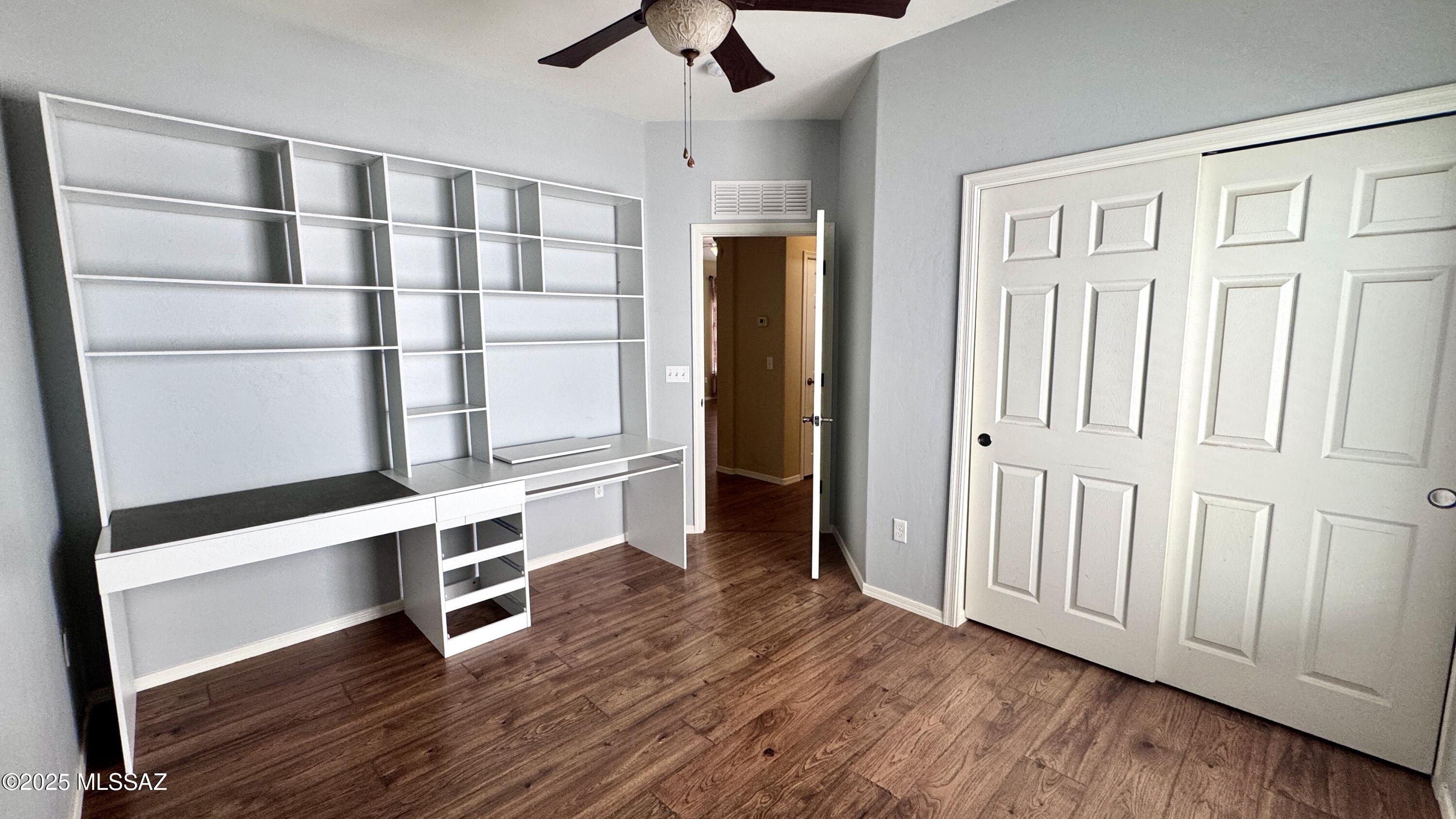 955 E Mt Shibell Drive