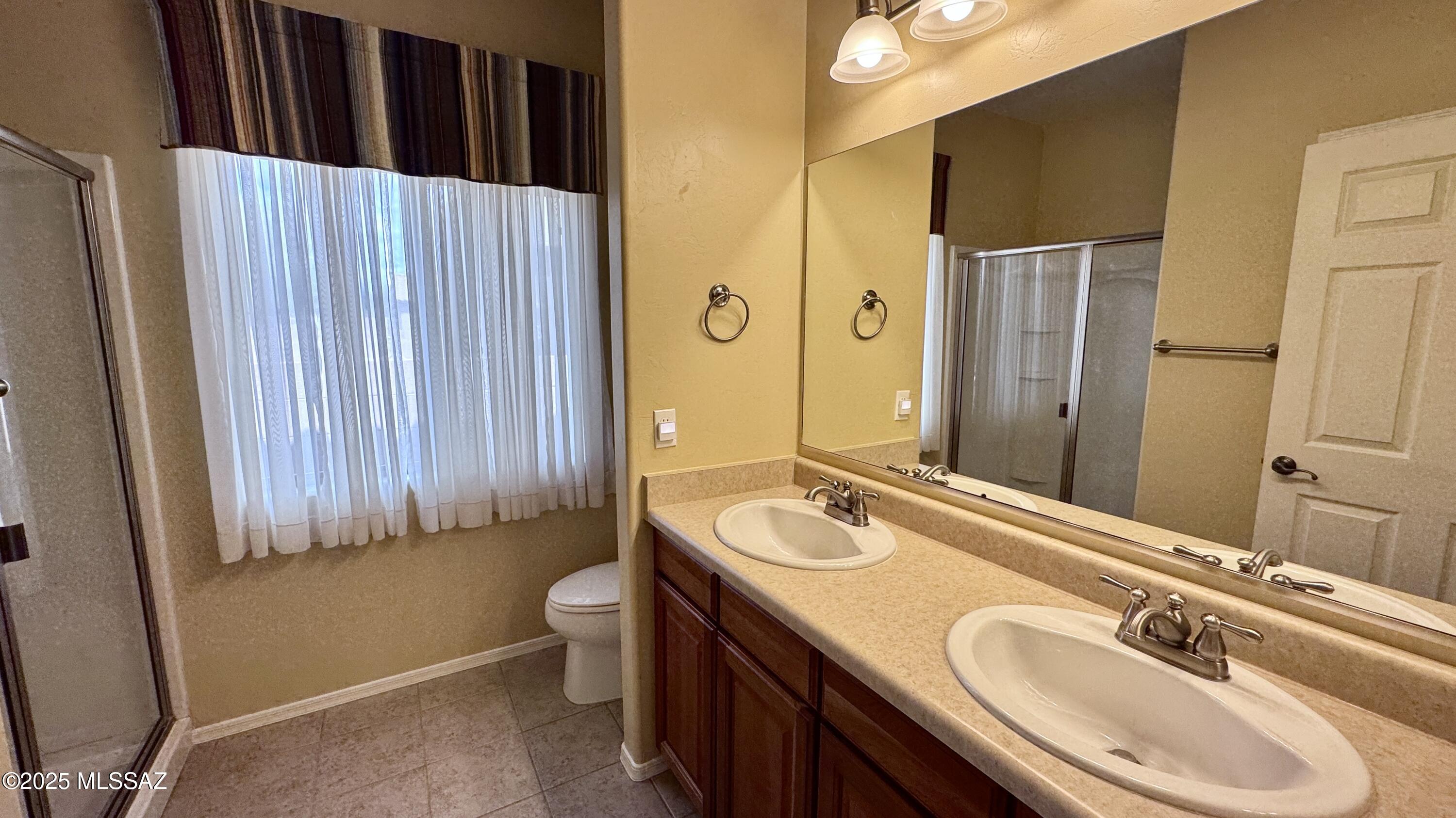 955 E Mt Shibell Drive