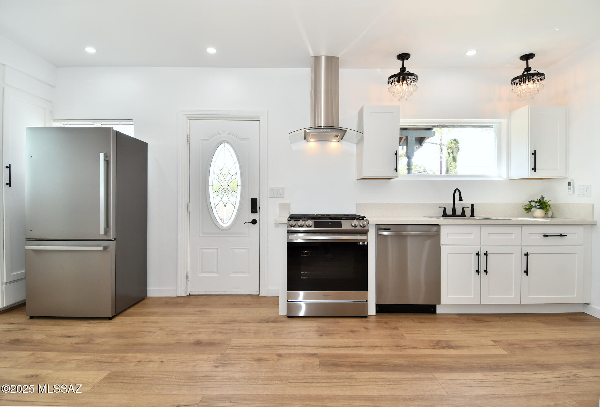 4038 E Bellevue Street