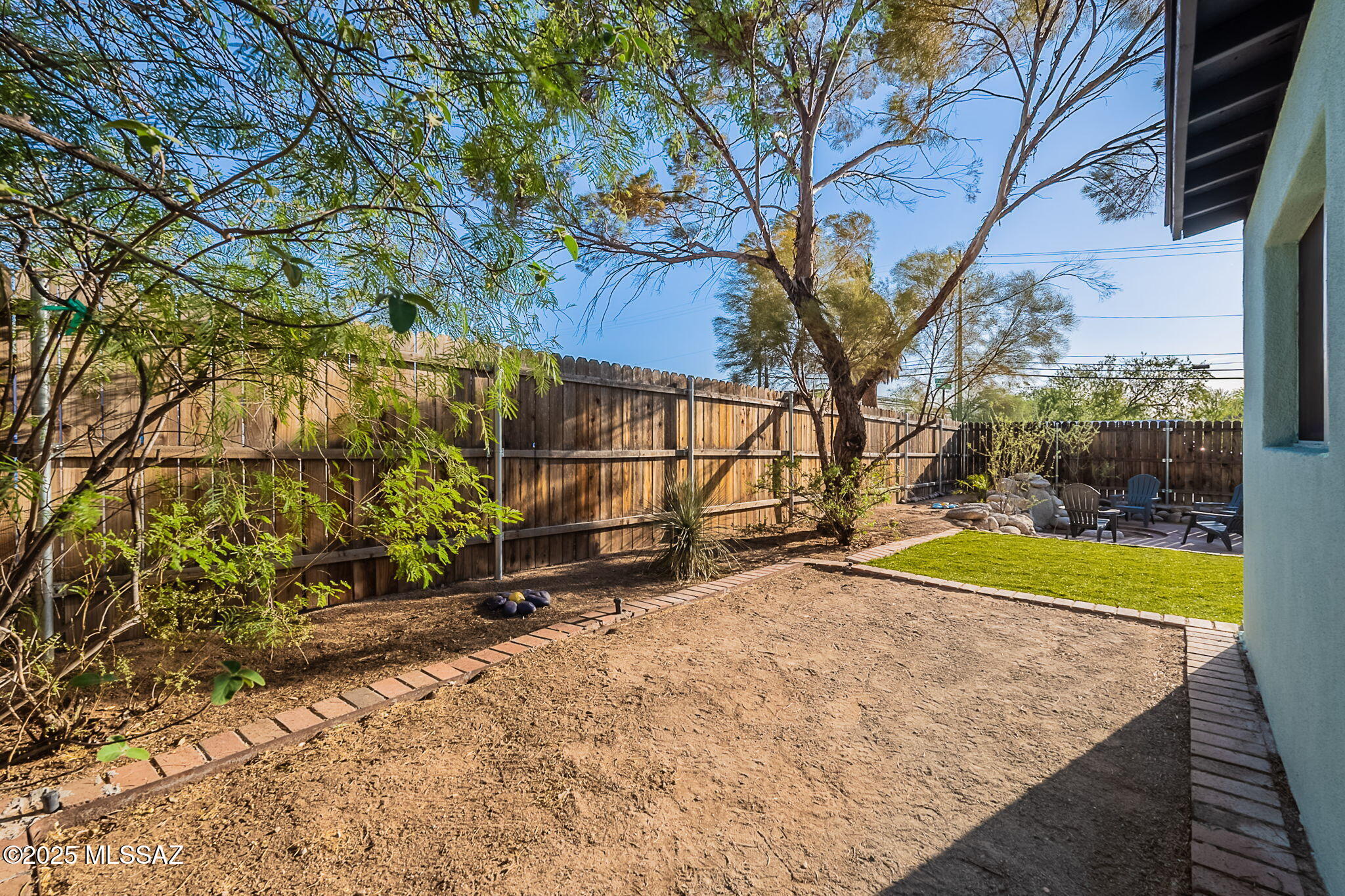 4038 E Bellevue Street