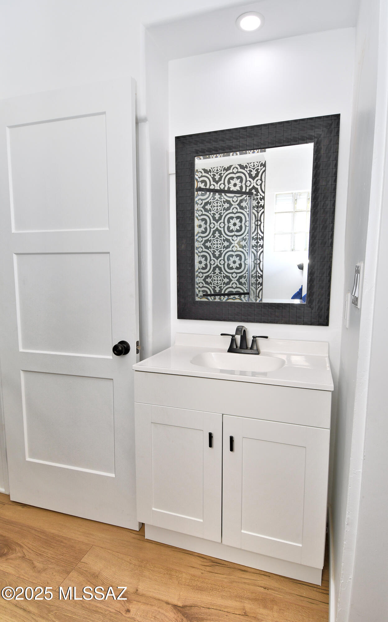 4038 E Bellevue Street