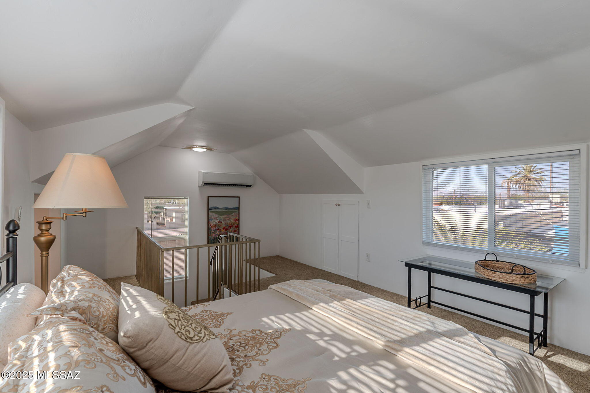 4038 E Bellevue Street