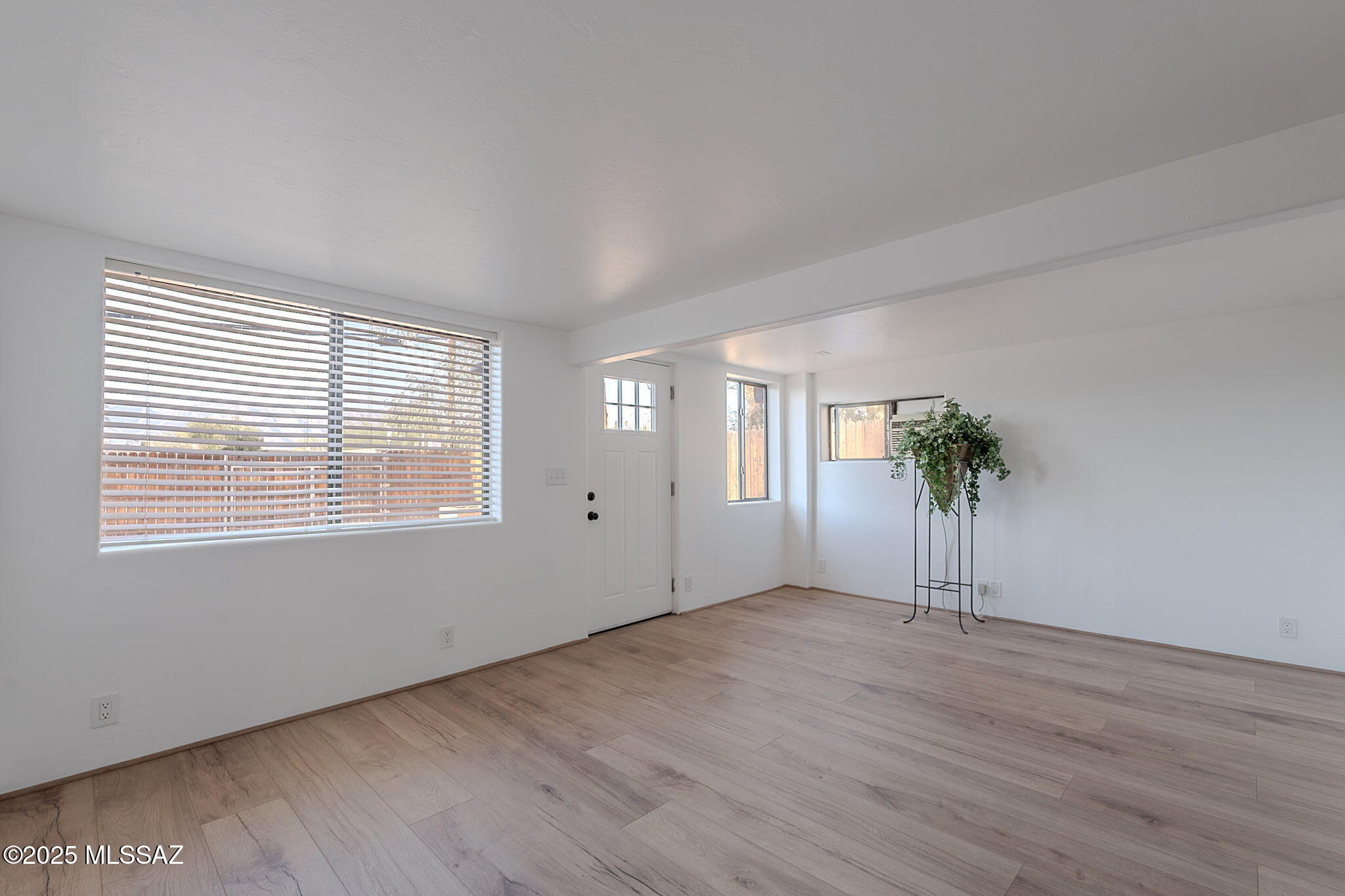 4038 E Bellevue Street