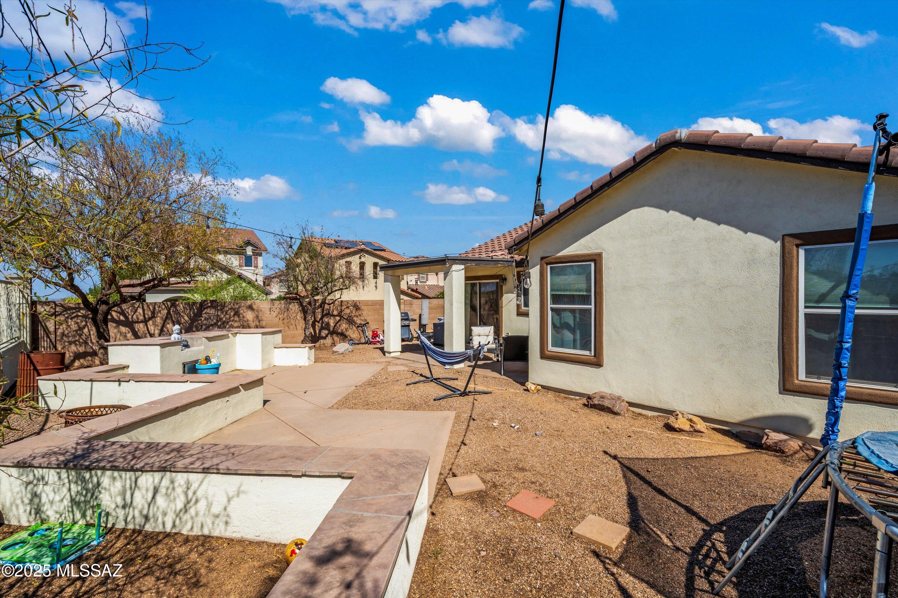 784 W Paseo Celestial
