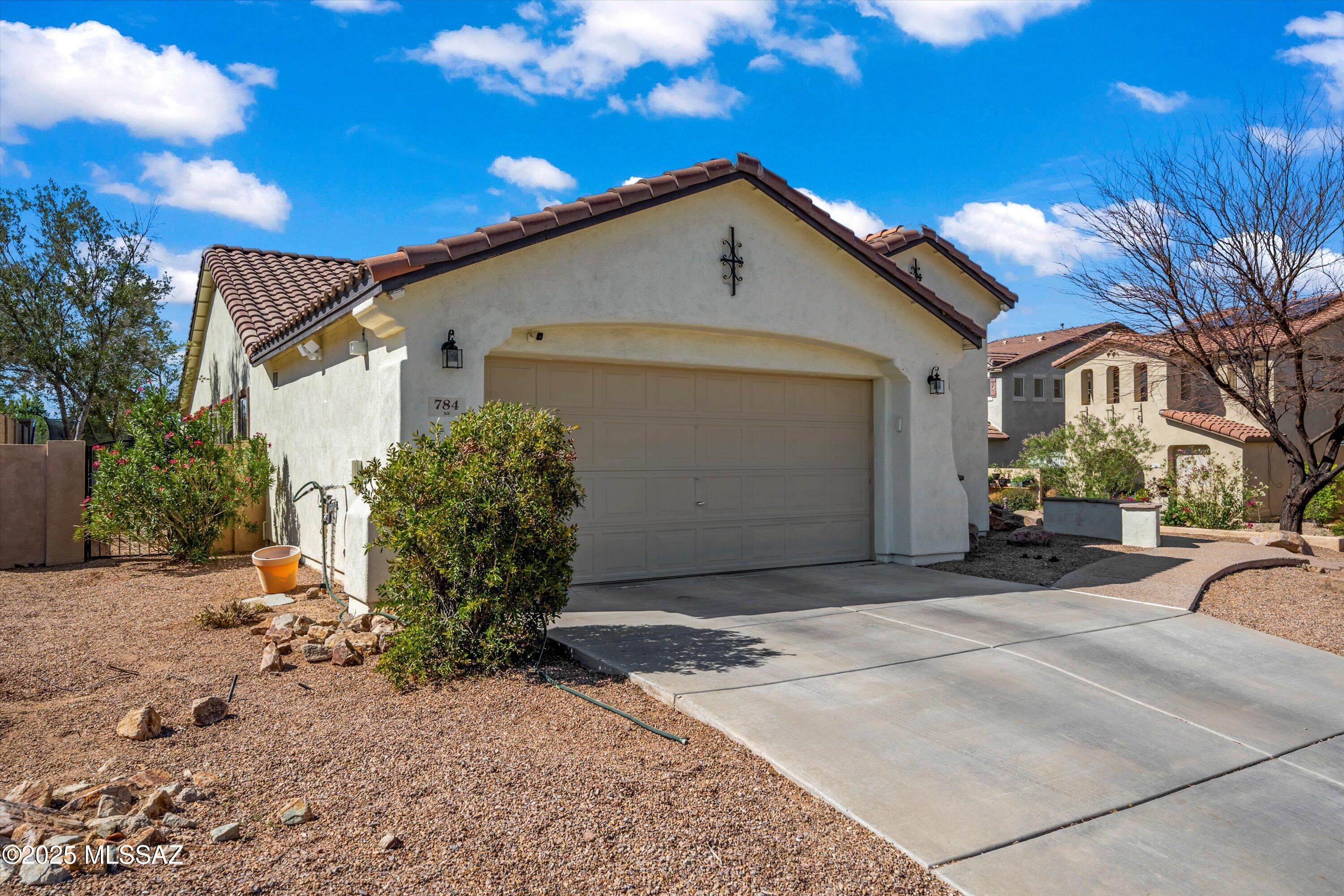 784 W Paseo Celestial