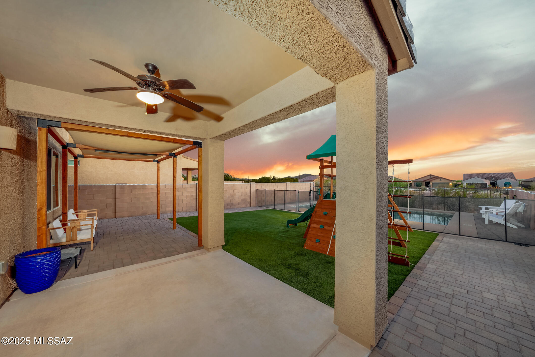 10544 S Avenida Lago De Plata