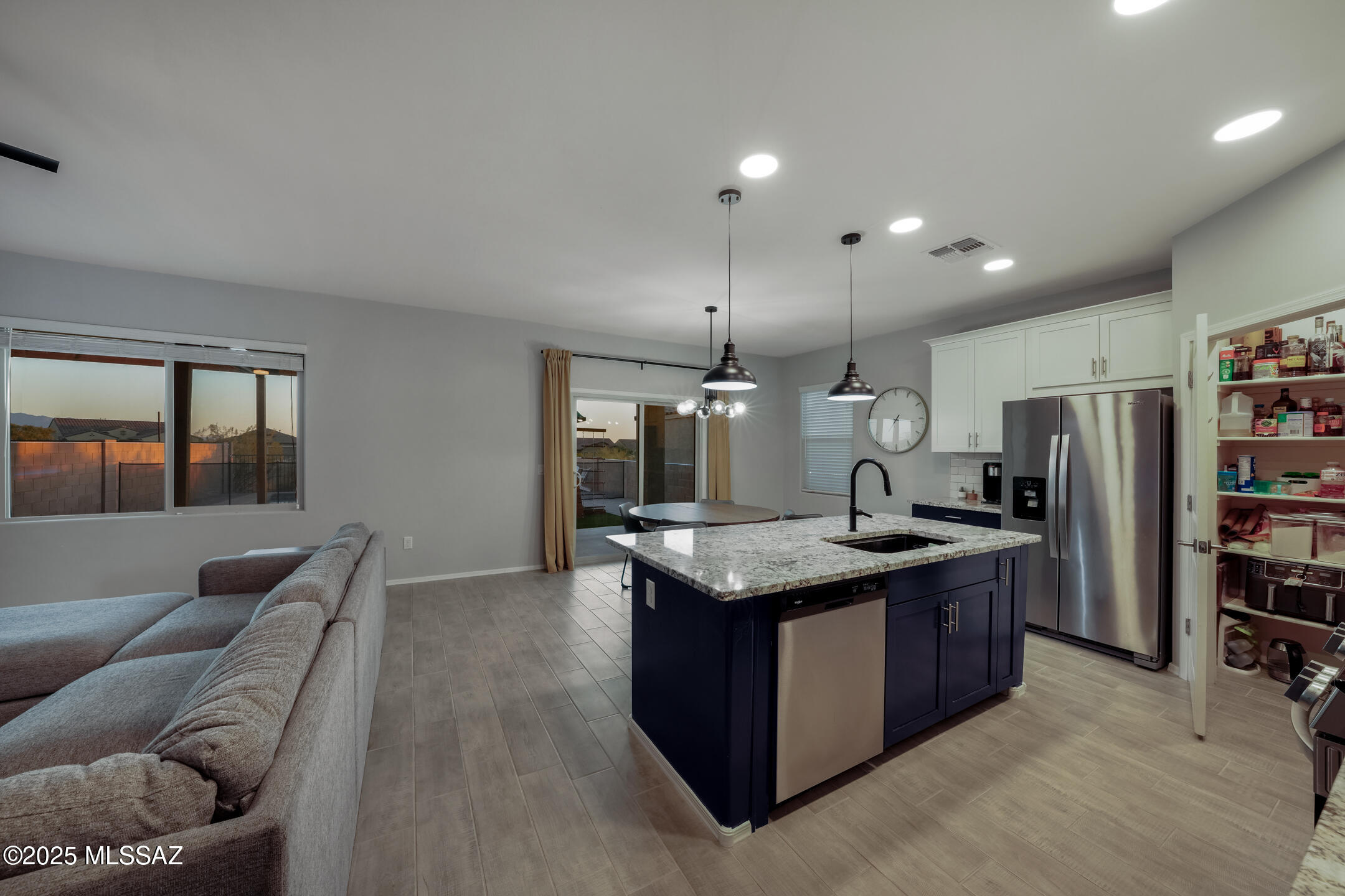 10544 S Avenida Lago De Plata