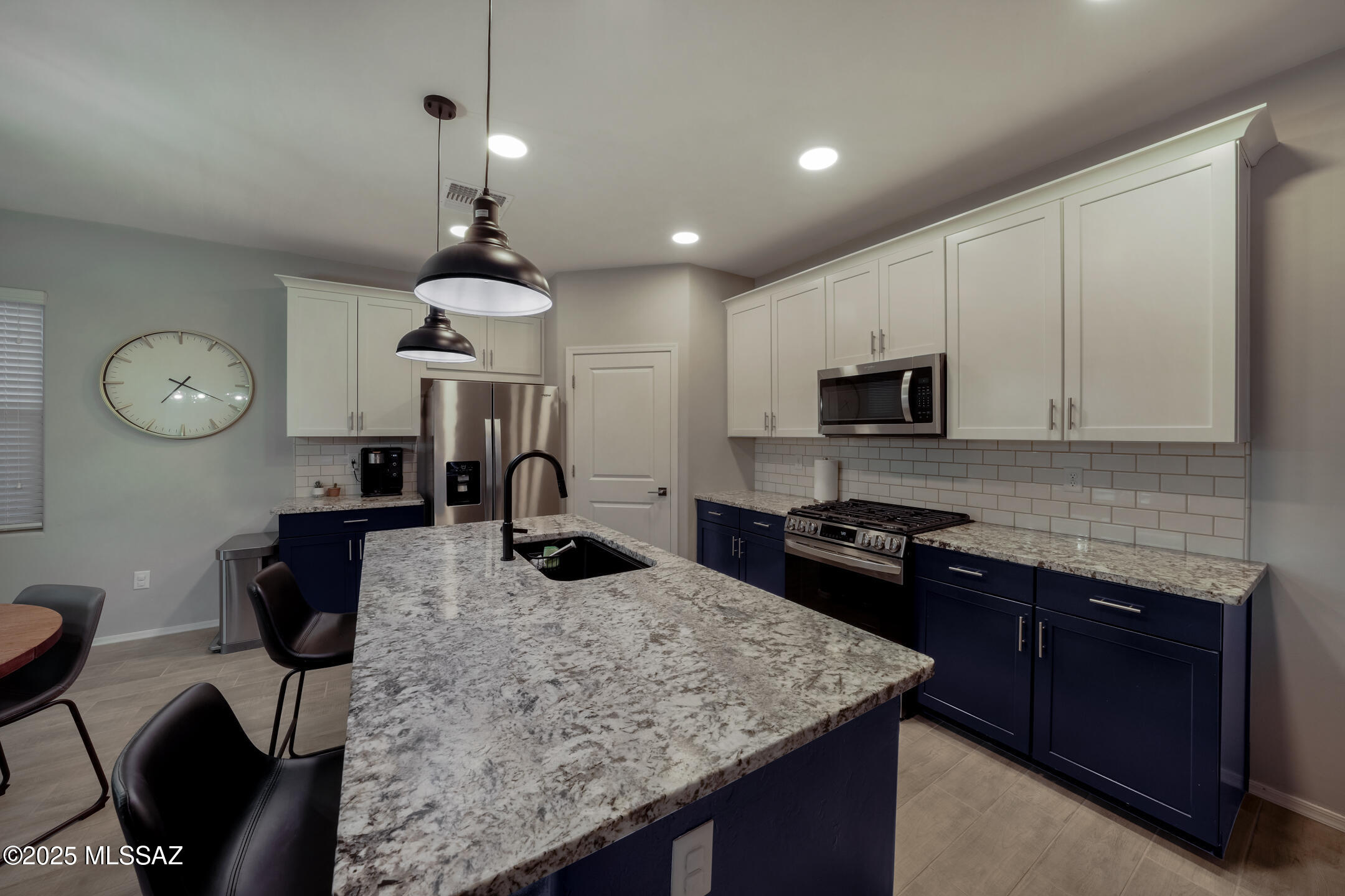 10544 S Avenida Lago De Plata