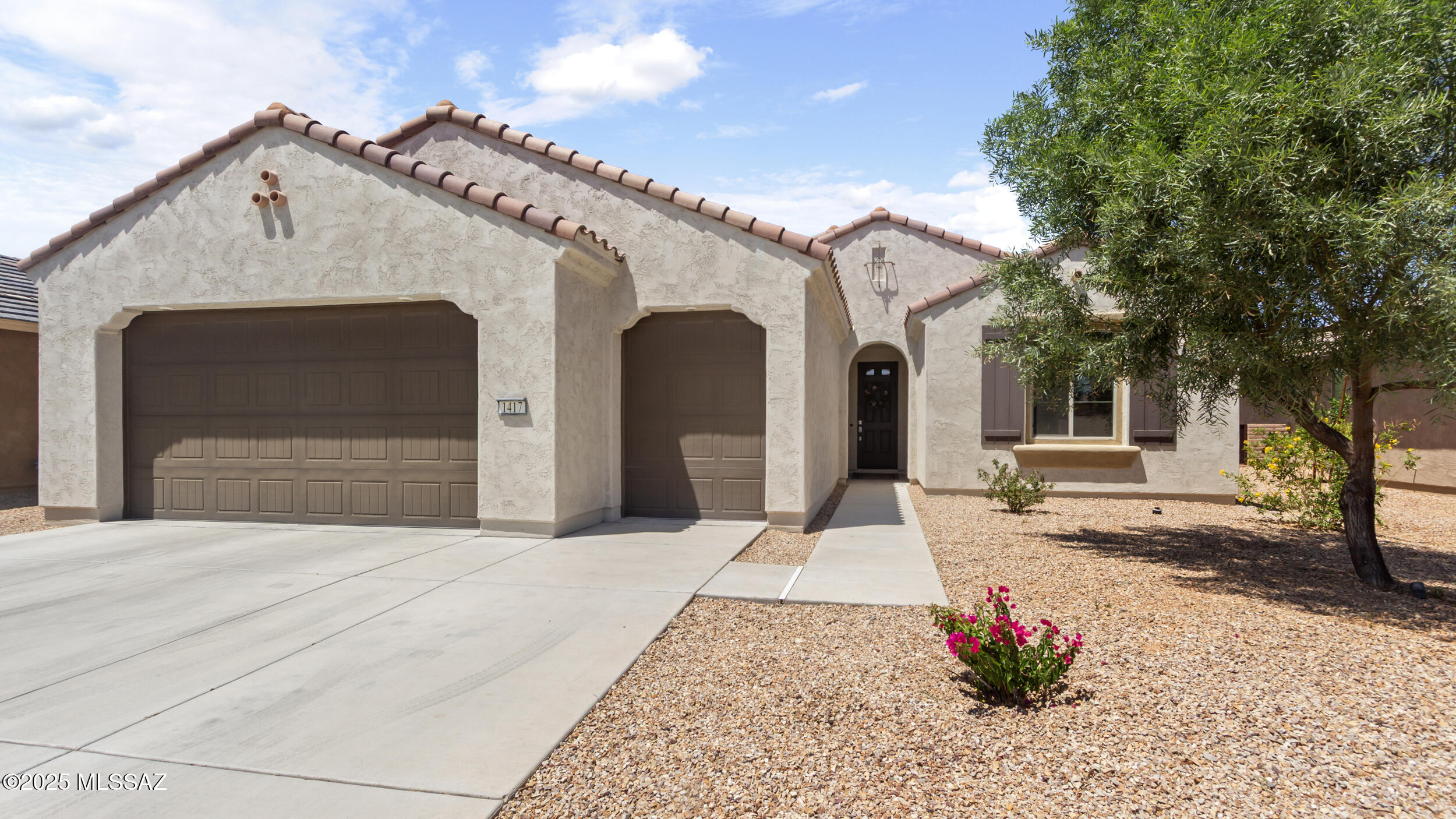 1417 E Claystone Drive