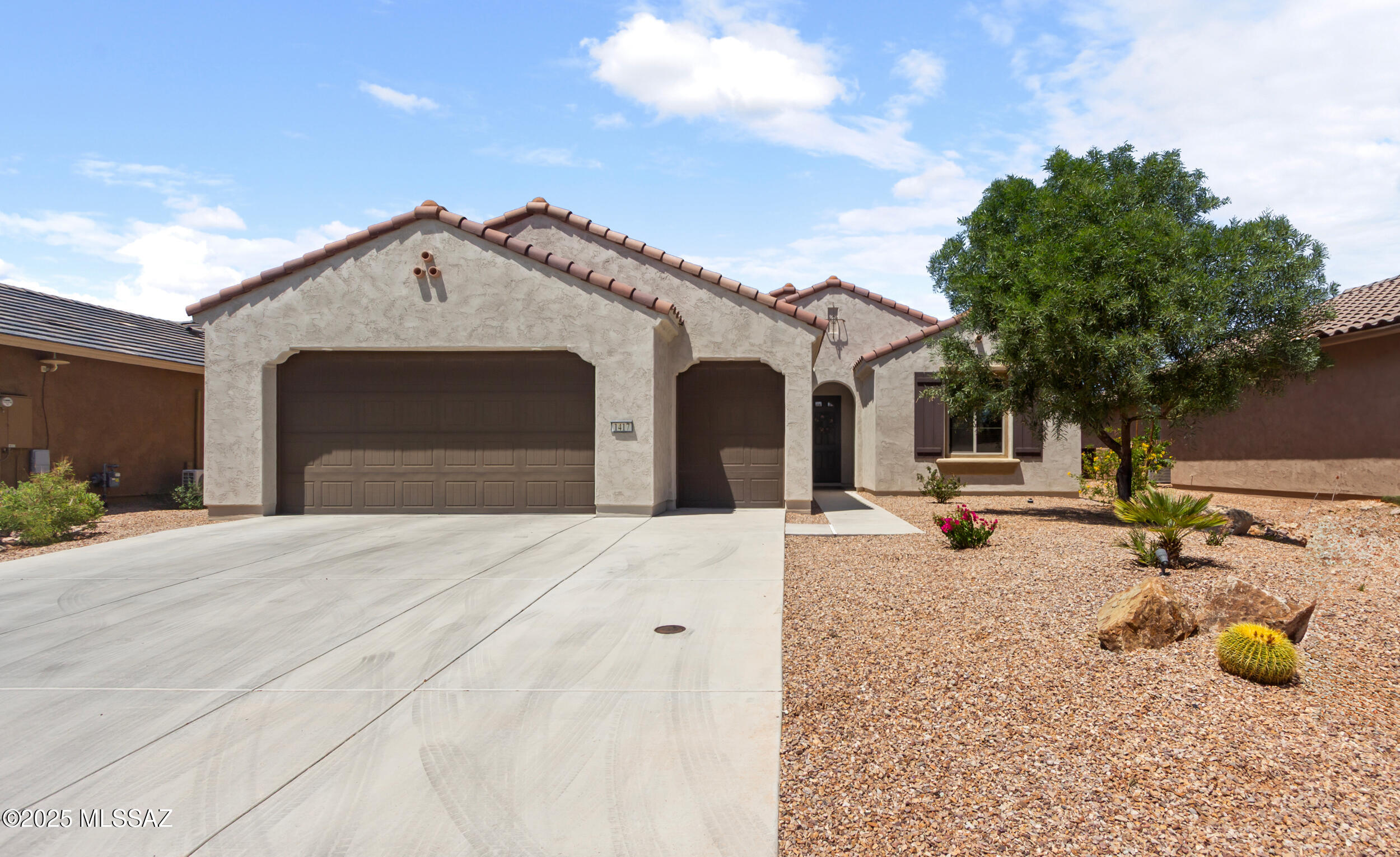 1417 E Claystone Drive
