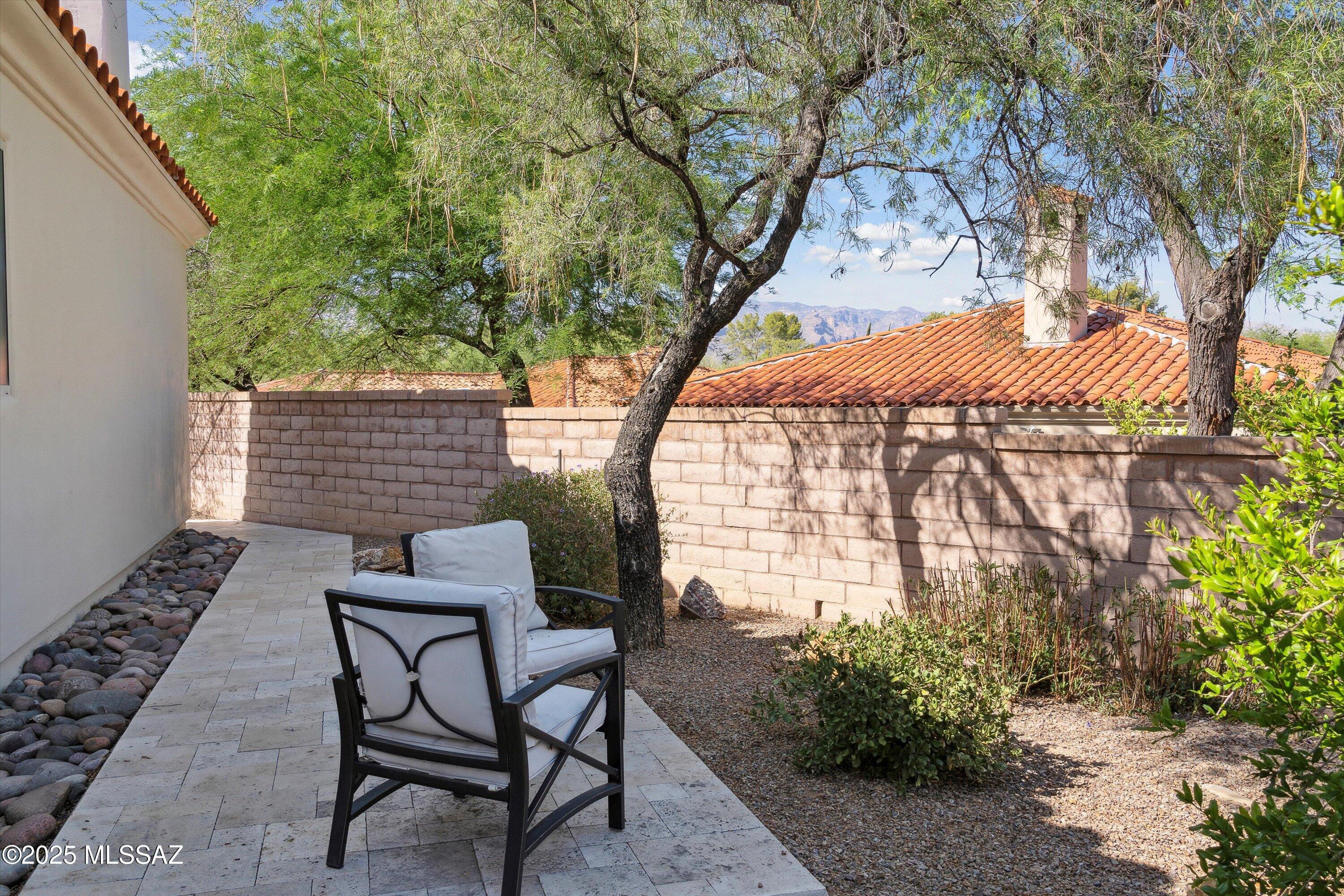 7274 E Placita Rancho La Cholla
