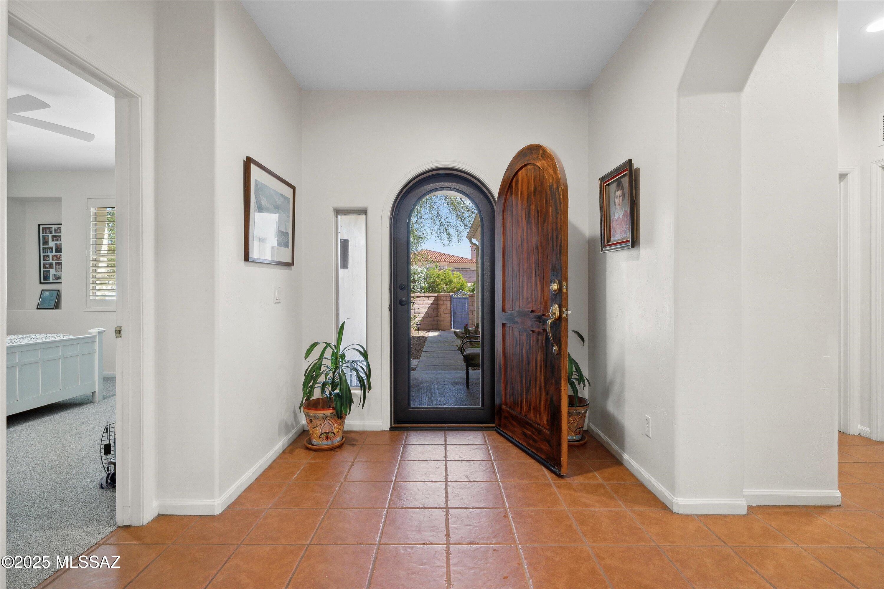 7274 E Placita Rancho La Cholla