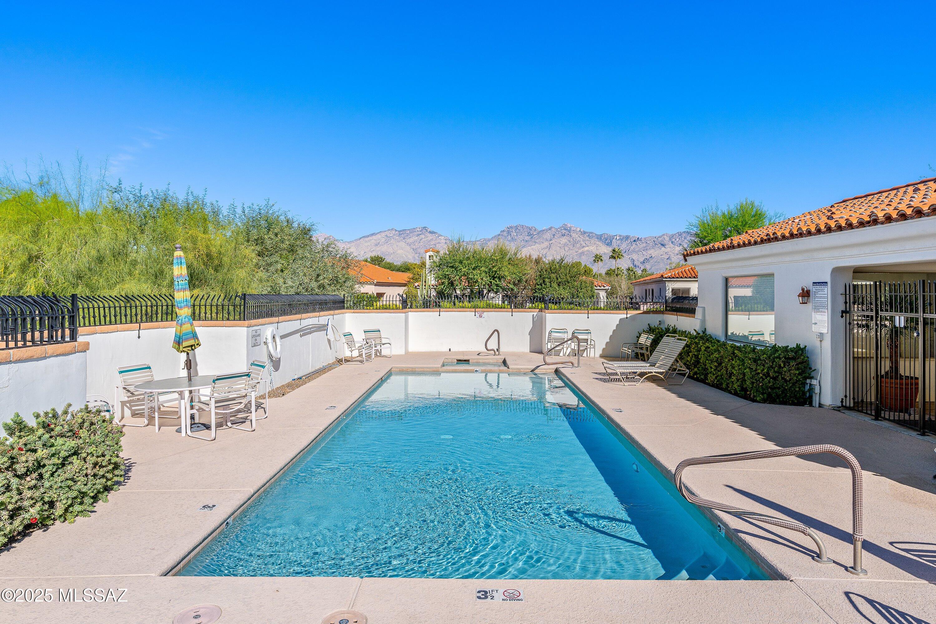 7274 E Placita Rancho La Cholla
