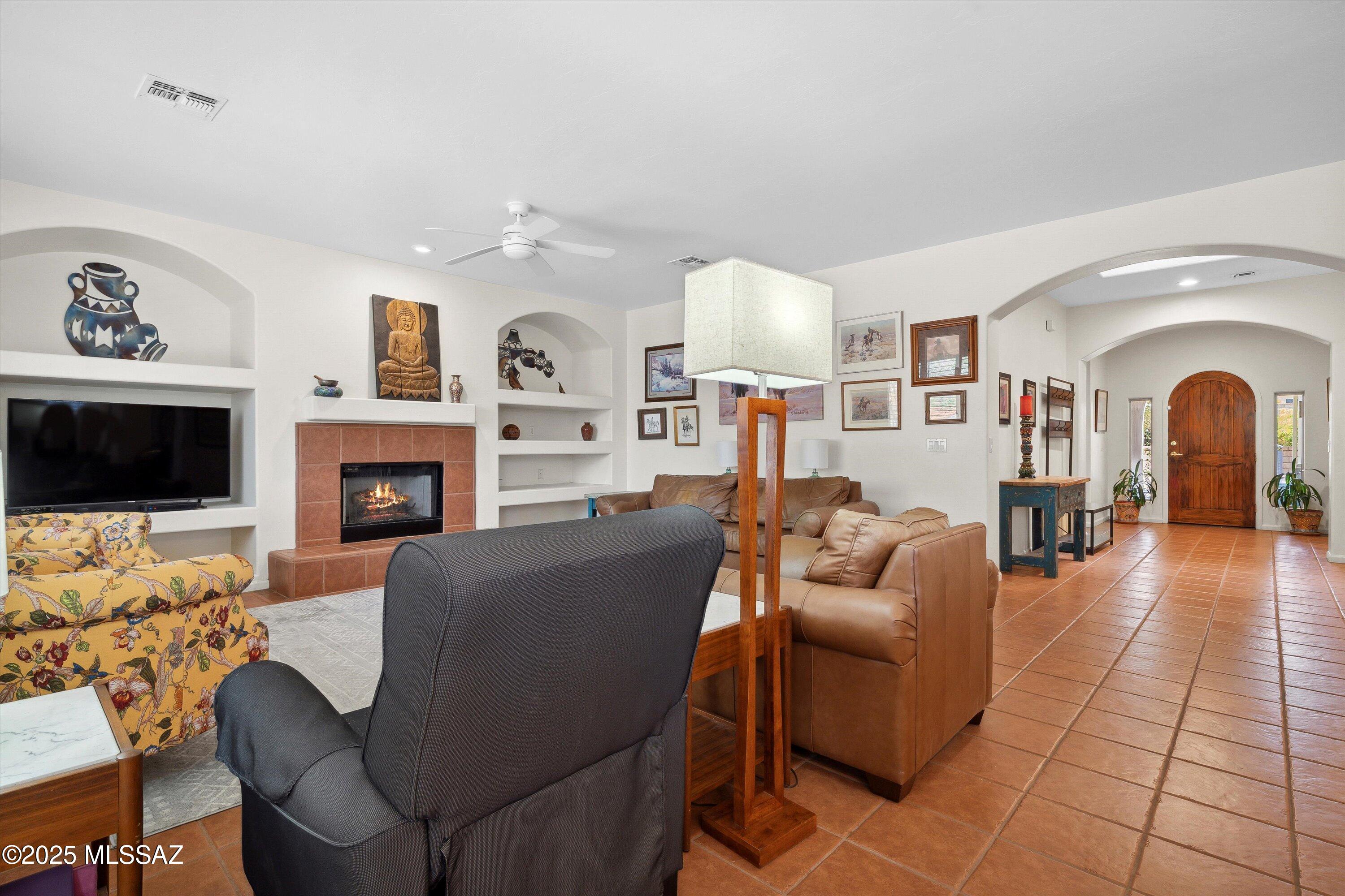 7274 E Placita Rancho La Cholla