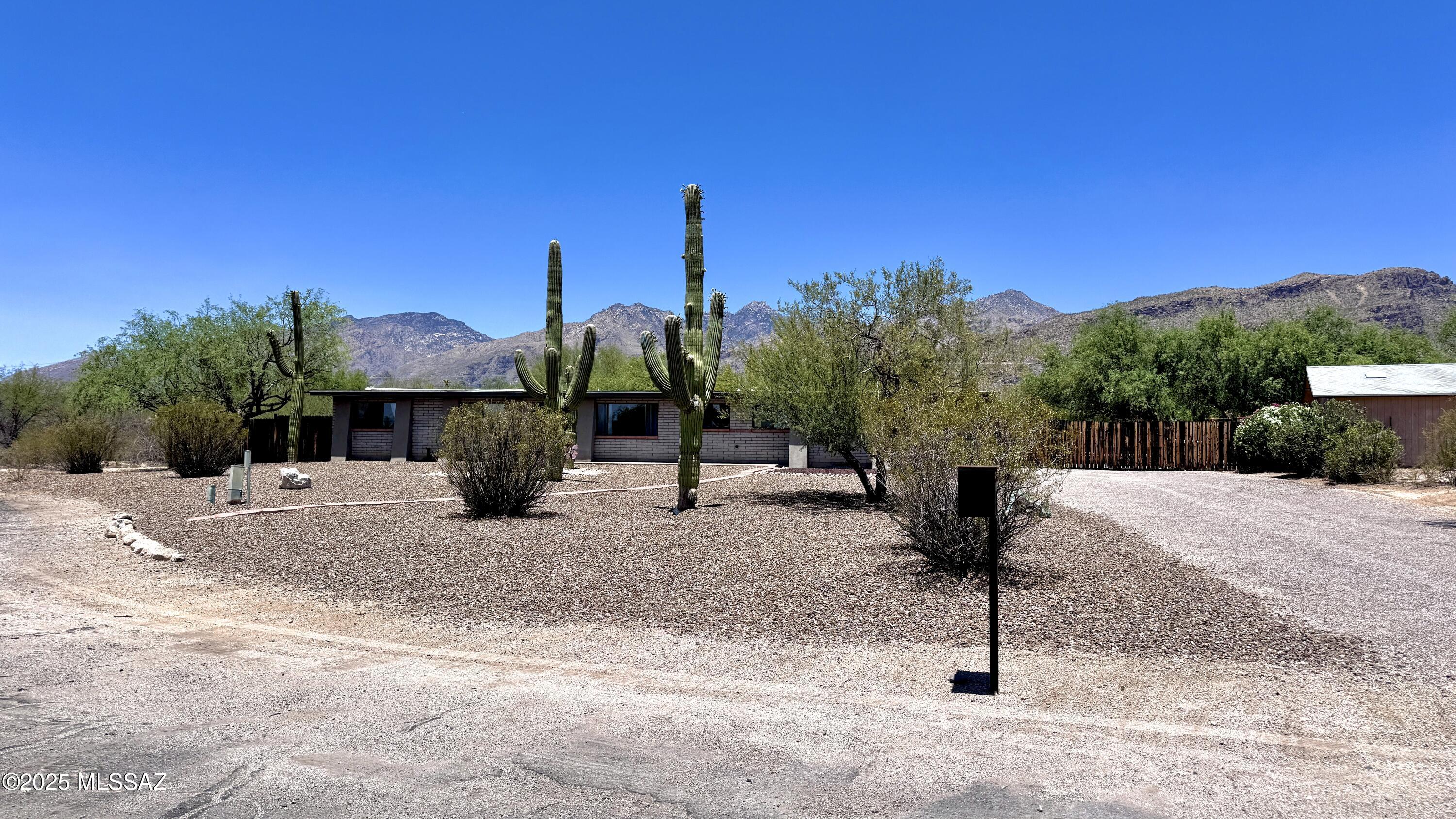 4751 N Supai Place