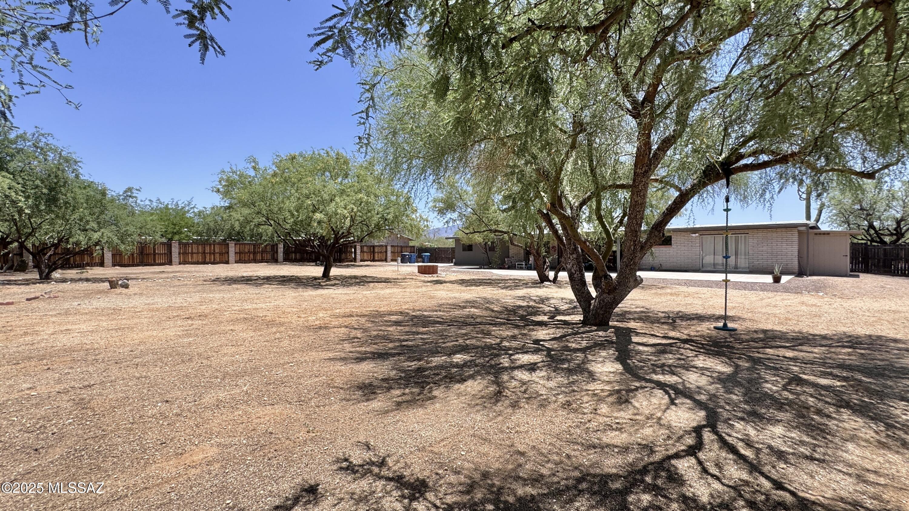 4751 N Supai Place