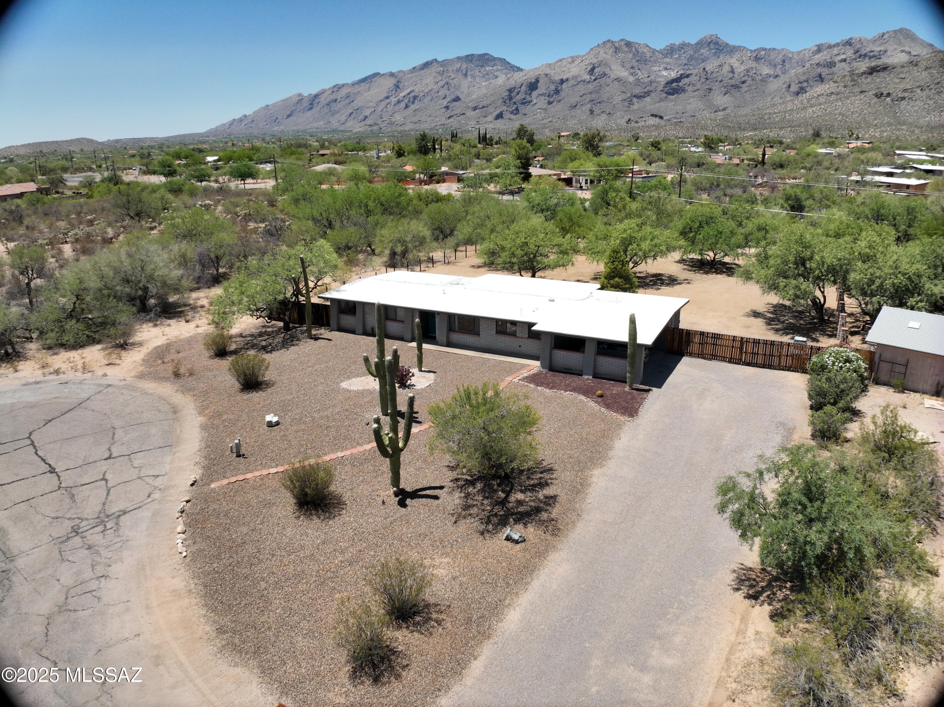 4751 N Supai Place