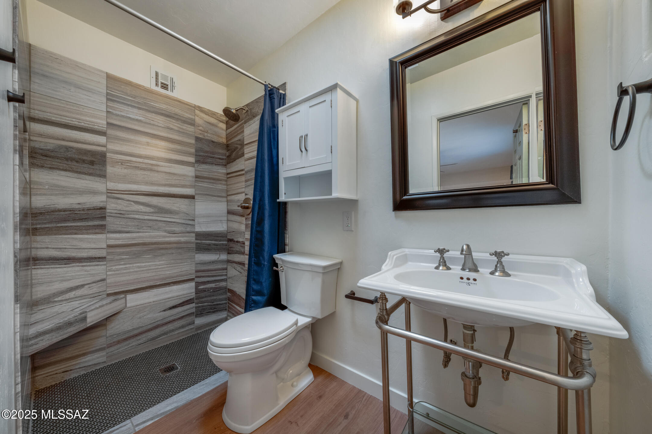 3339 N Calle Poco