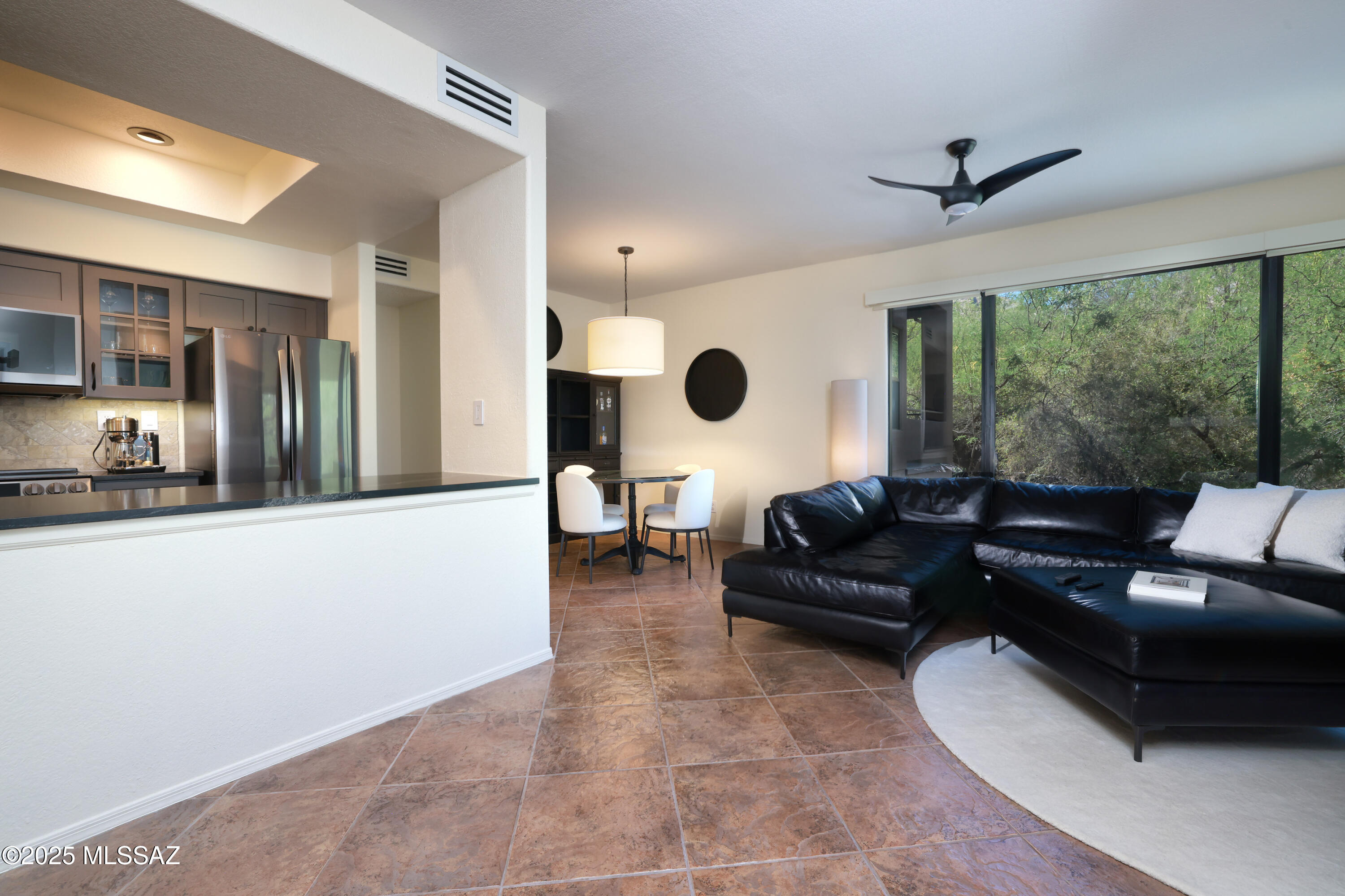 6655 N Canyon Crest Drive NE Unit: # 22103