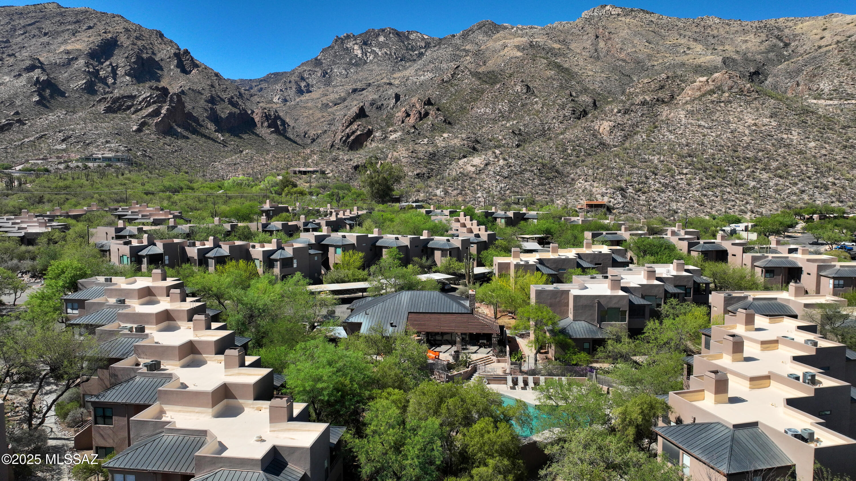 6655 N Canyon Crest Drive NE Unit: # 22103