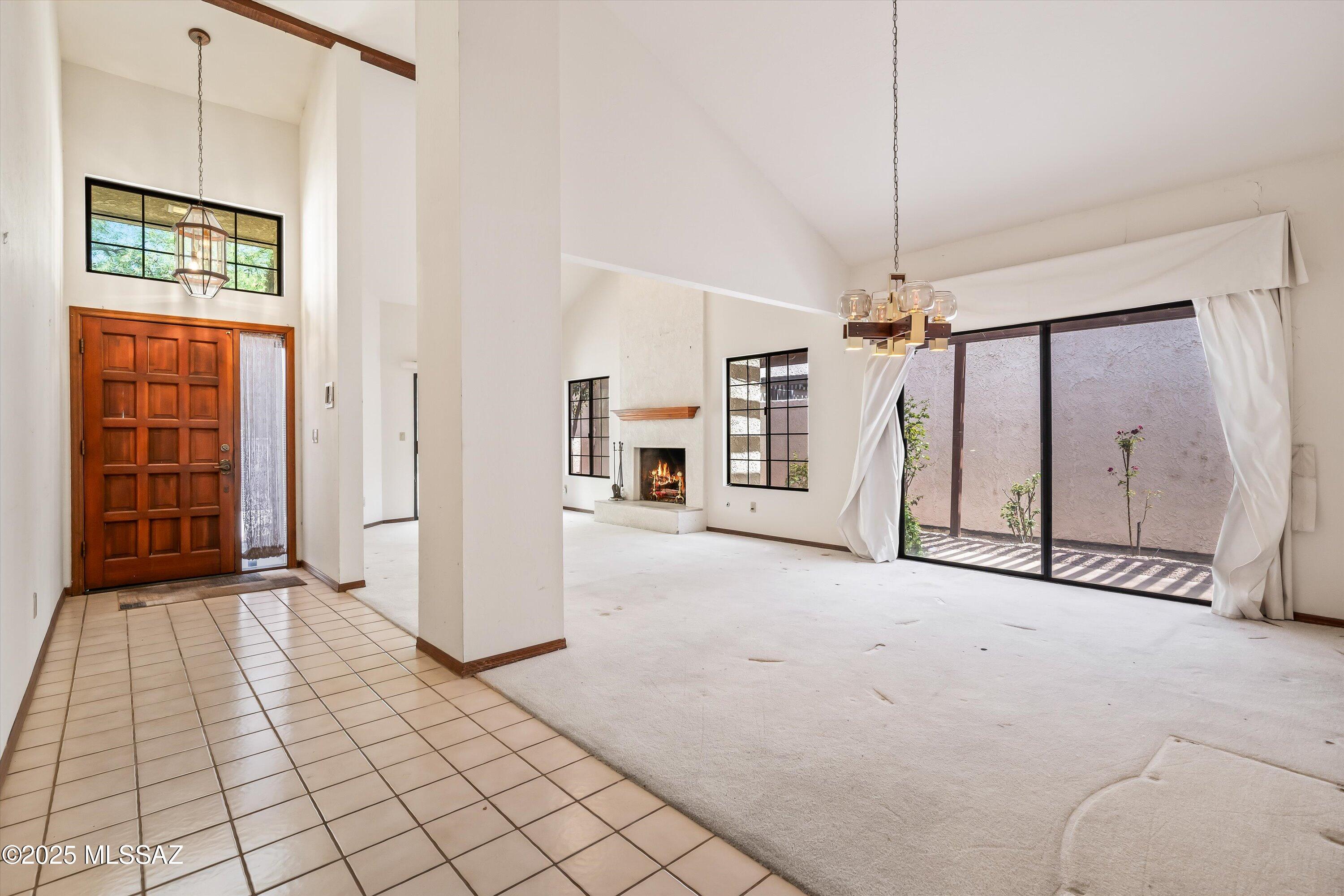 9231 E Lakeside Court