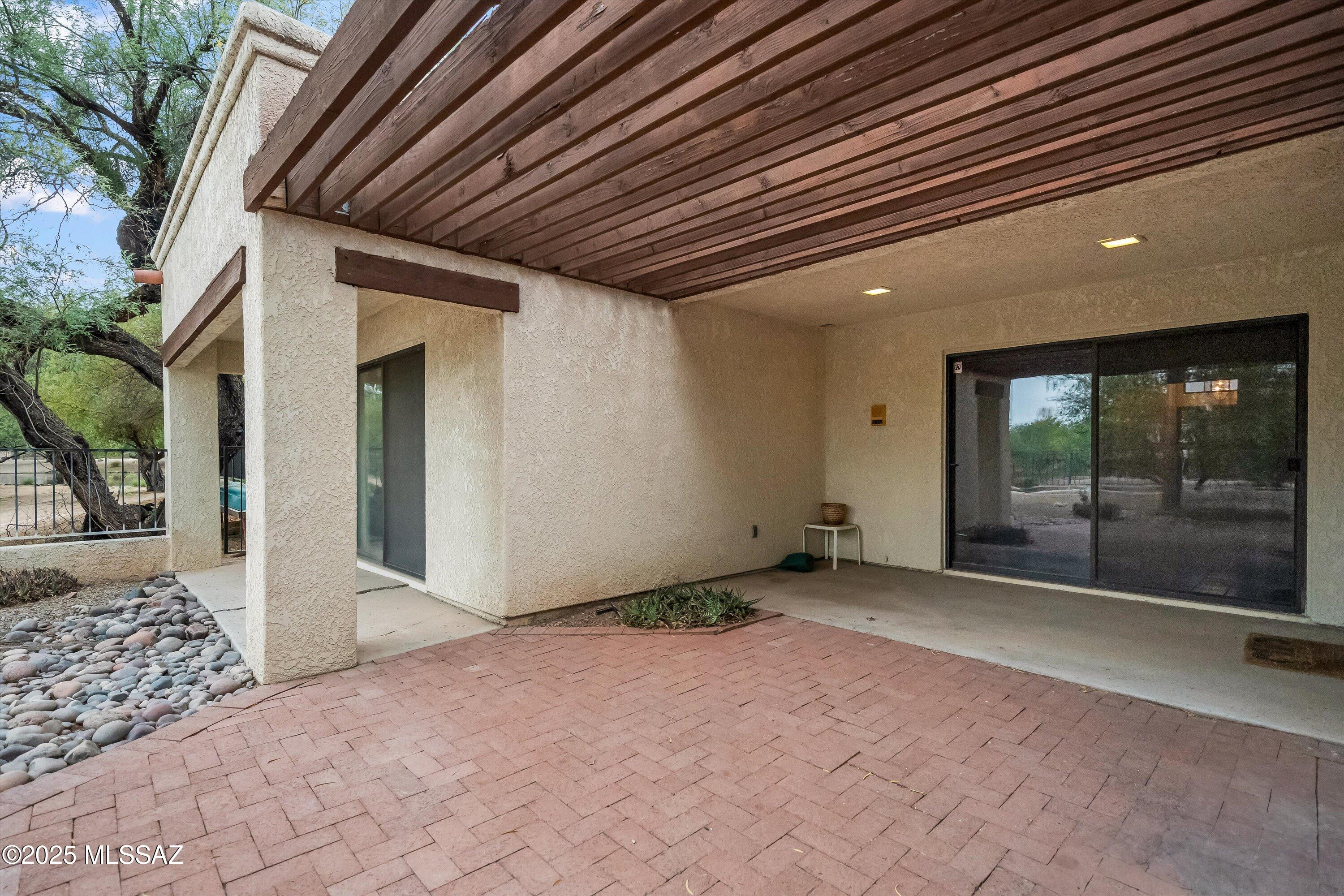 9231 E Lakeside Court