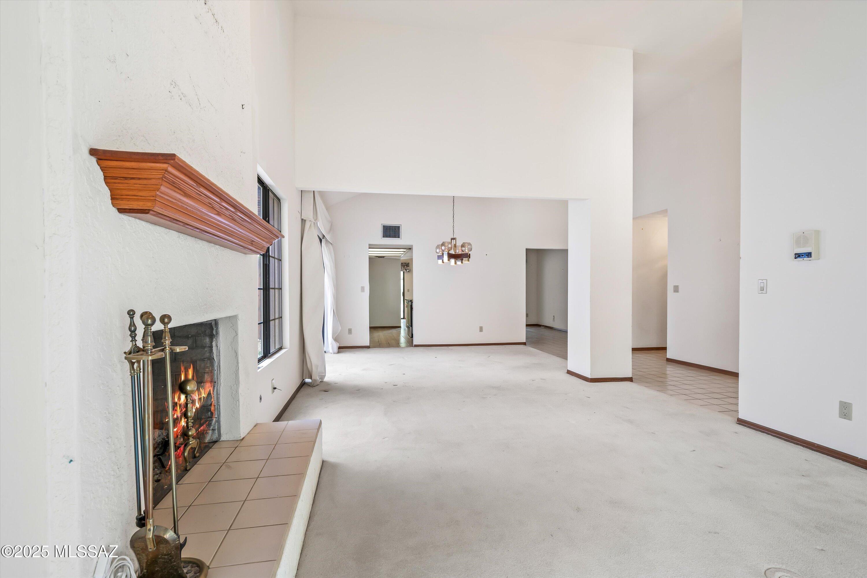 9231 E Lakeside Court