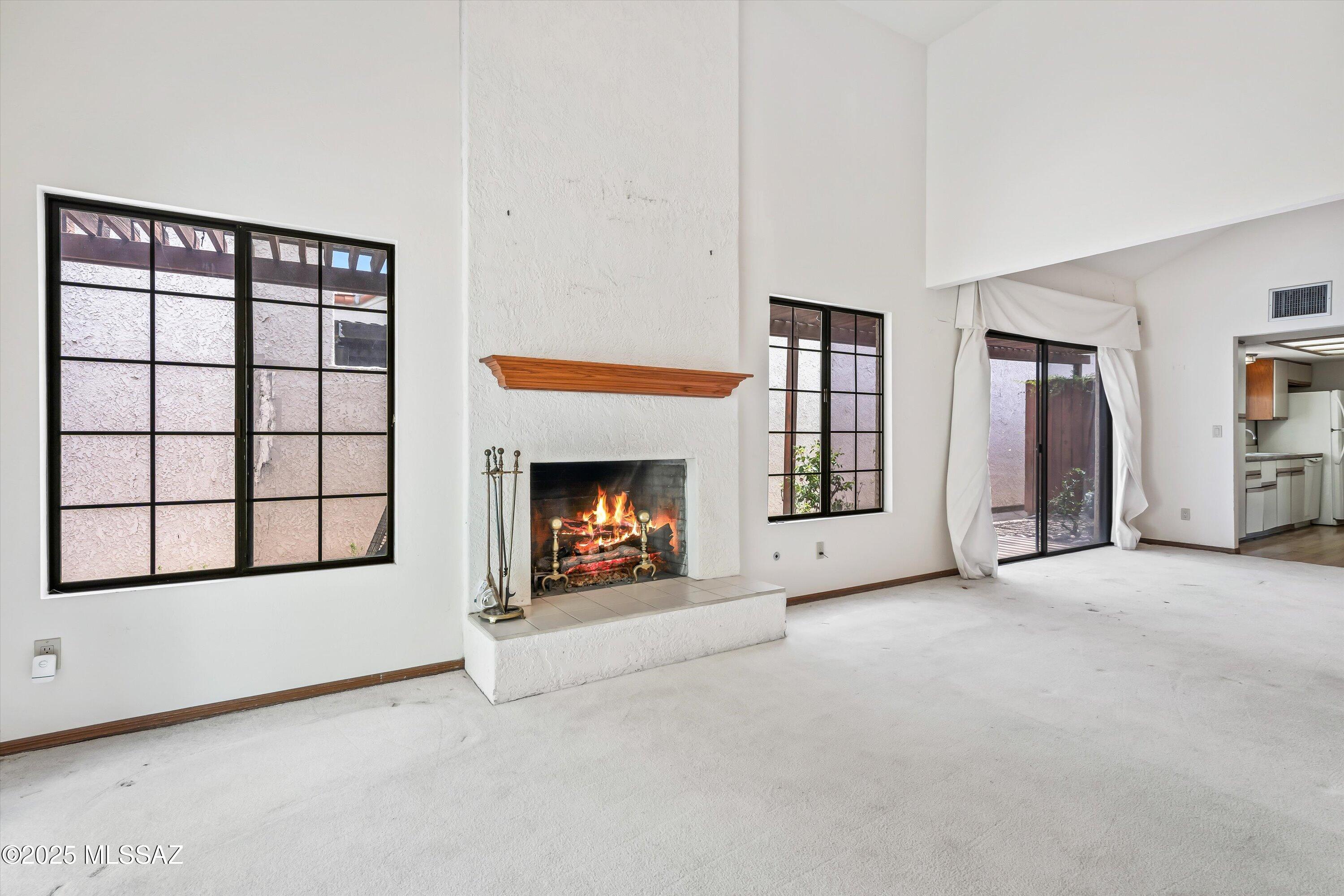 9231 E Lakeside Court