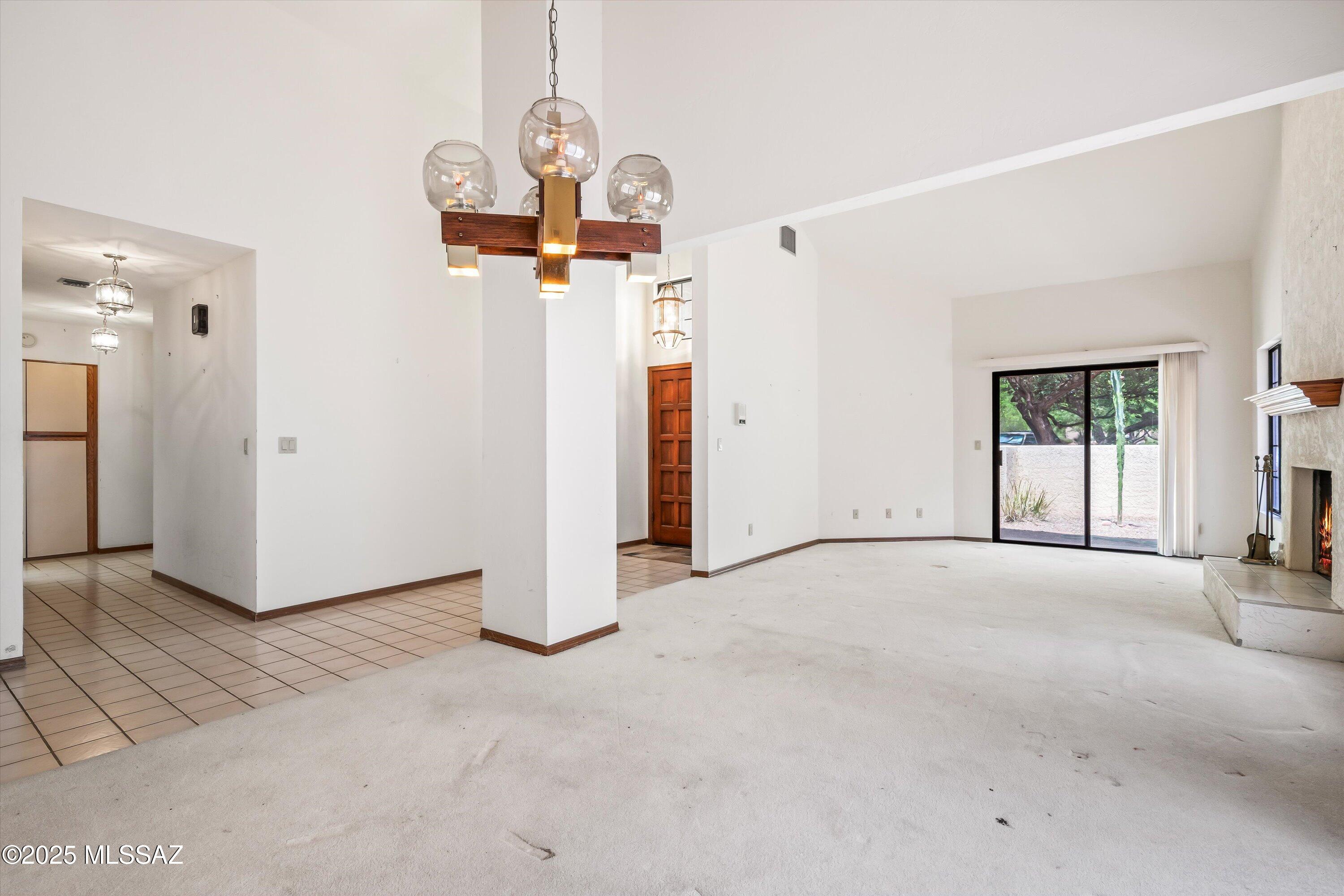 9231 E Lakeside Court