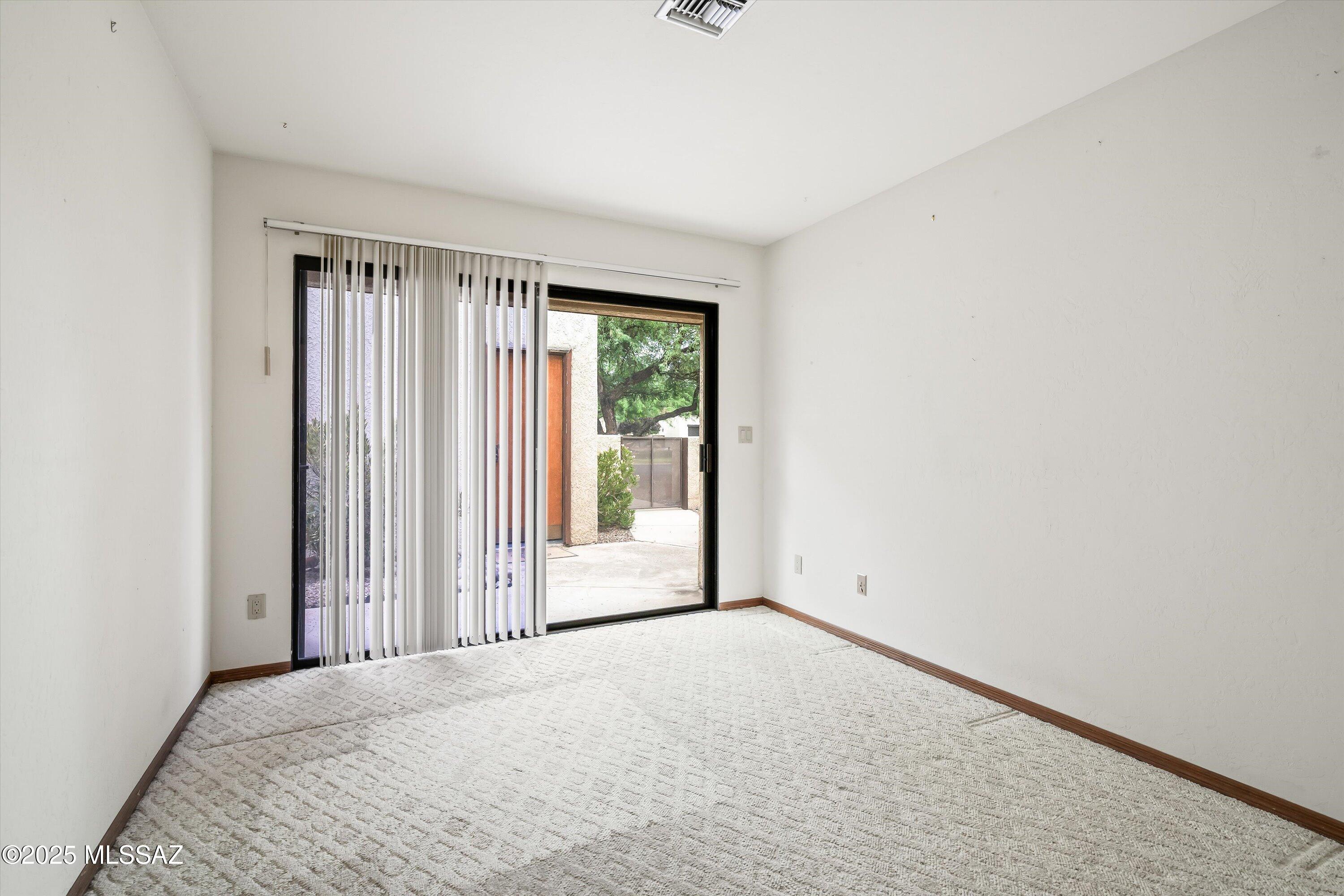 9231 E Lakeside Court