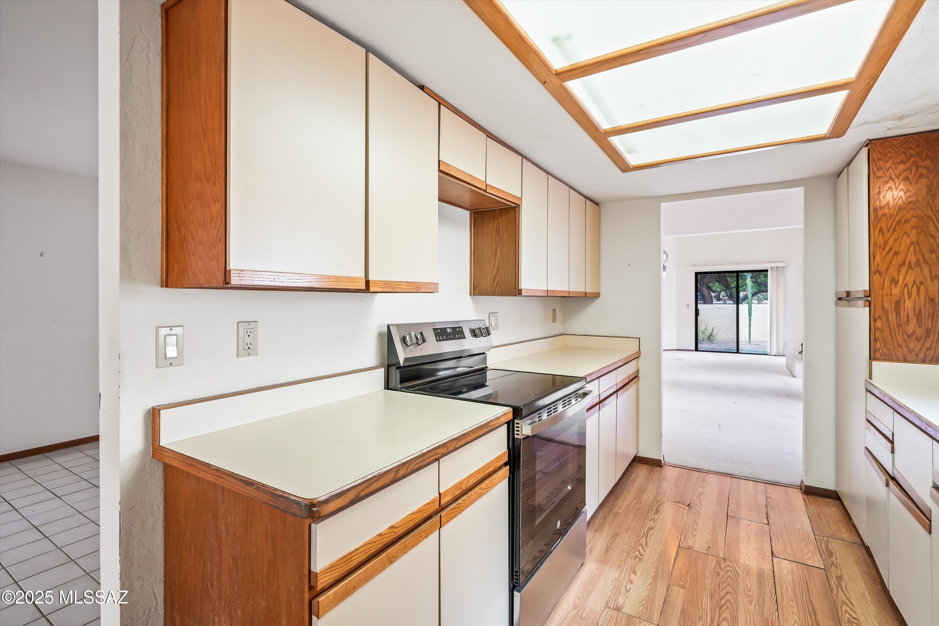 9231 E Lakeside Court