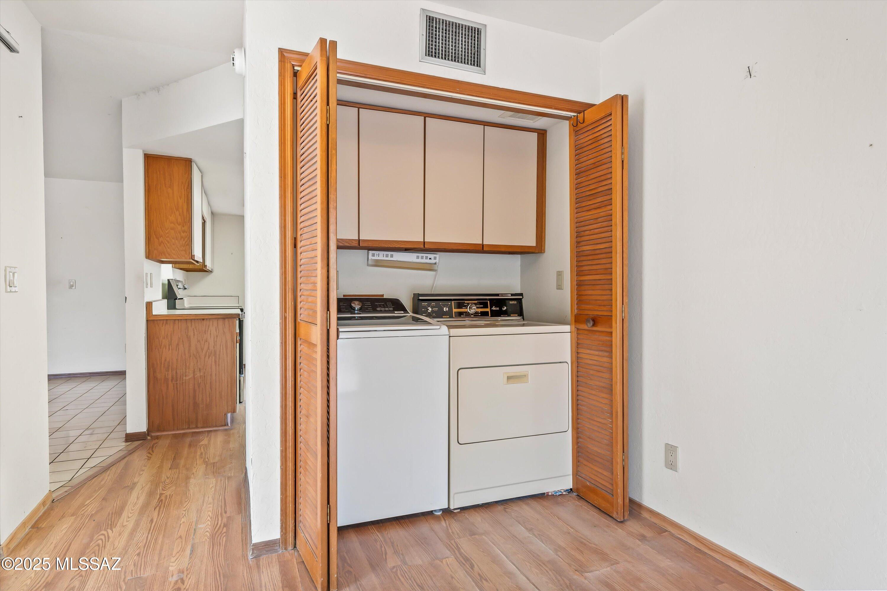 9231 E Lakeside Court