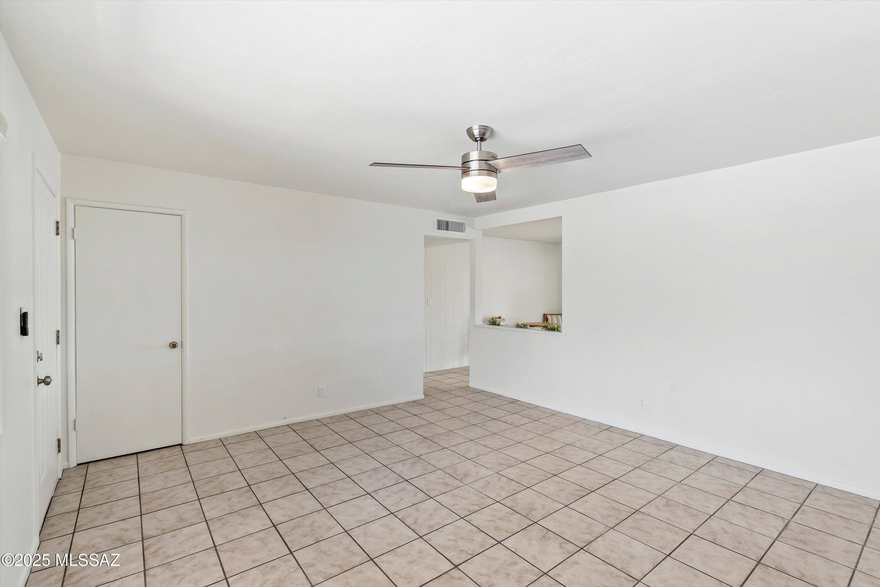 3501 E Edison Street