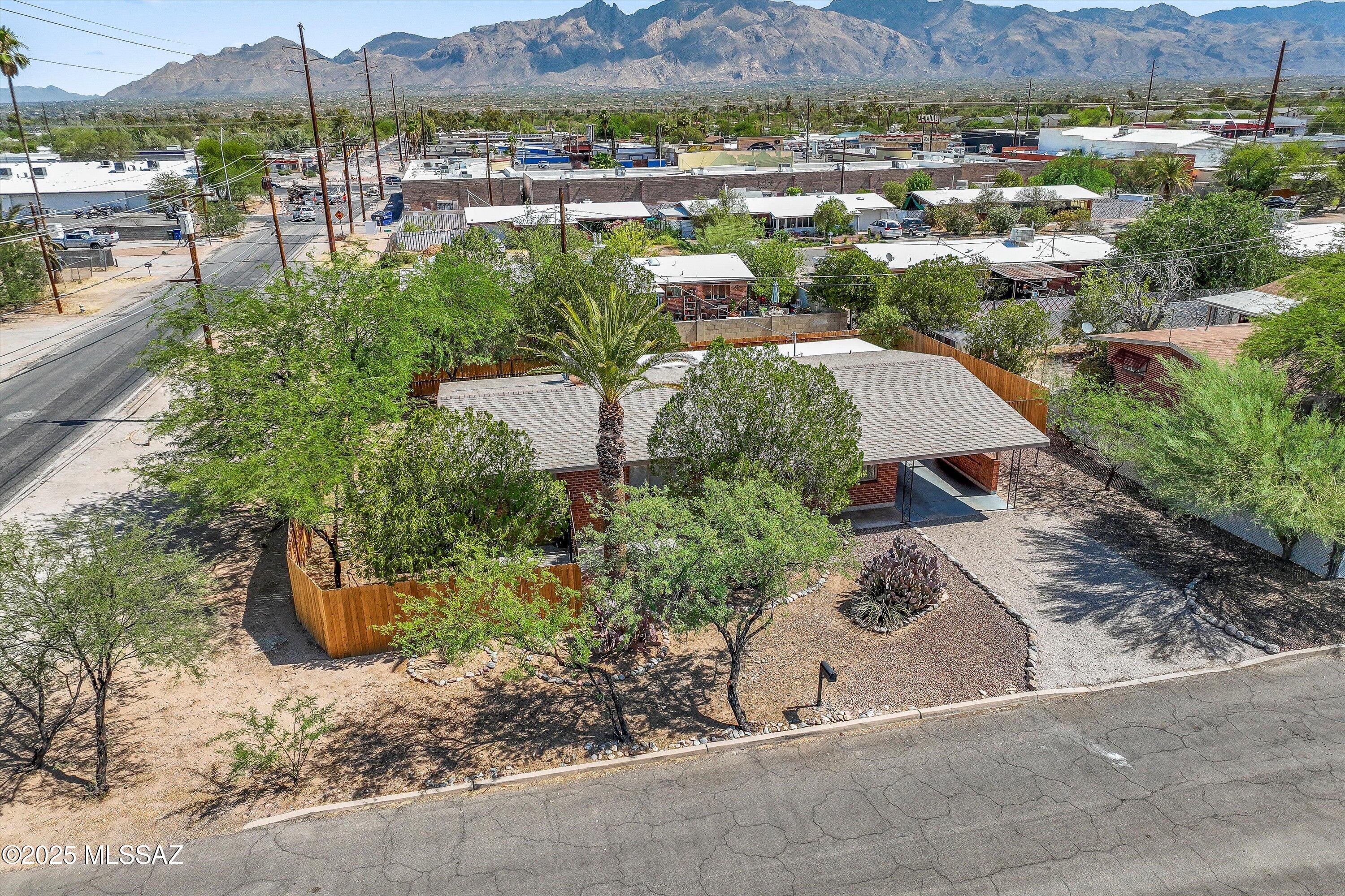 3501 E Edison Street