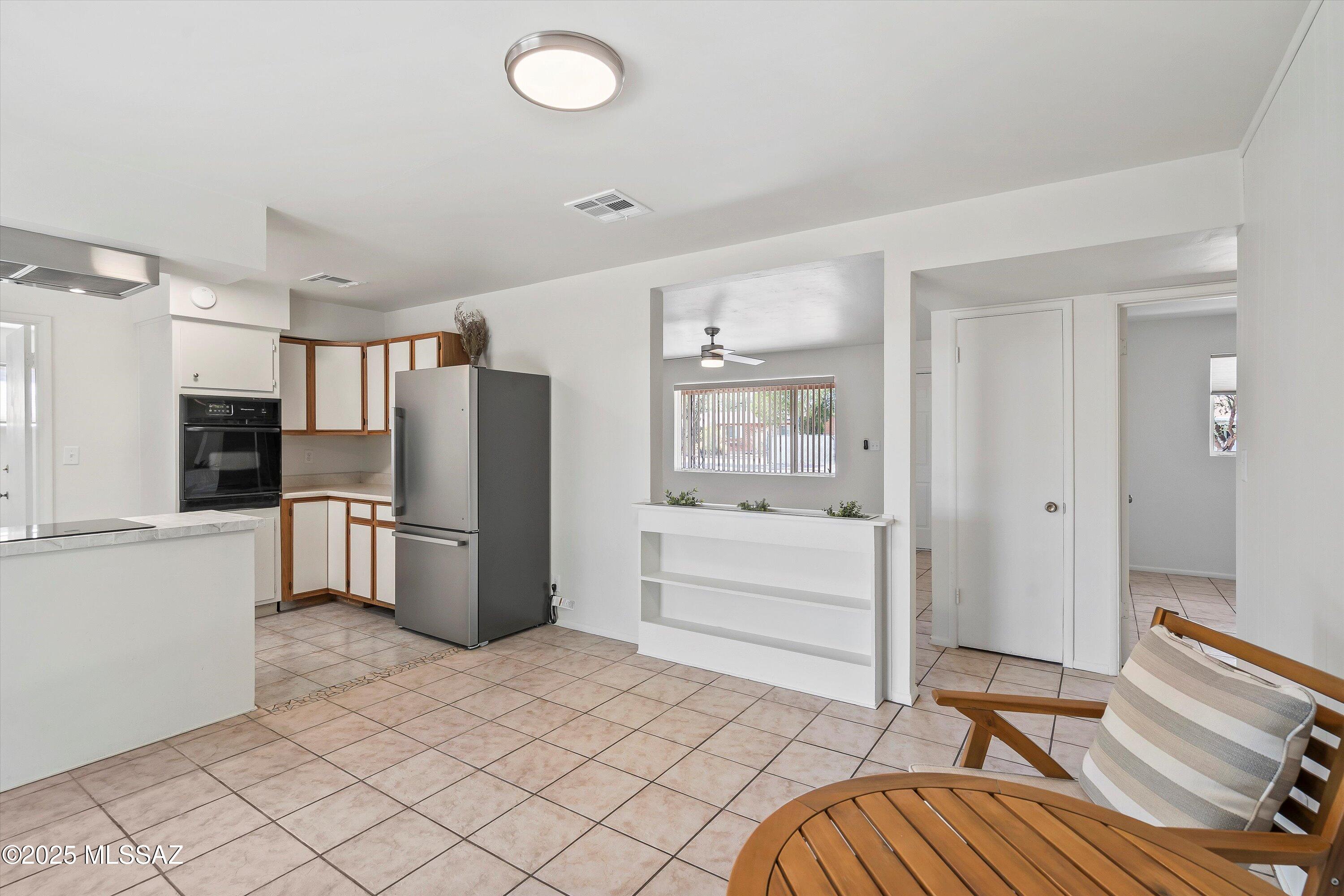 3501 E Edison Street