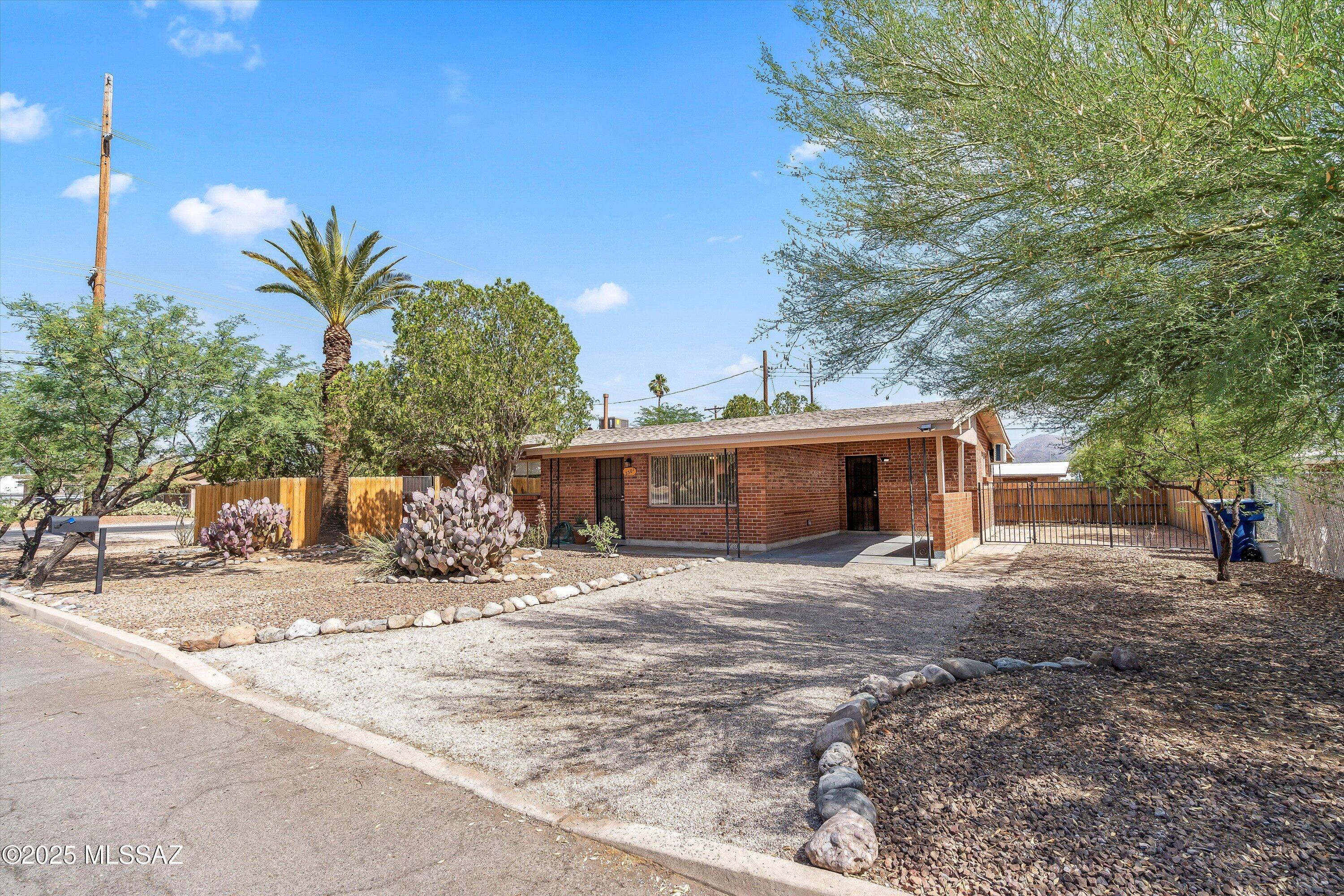 3501 E Edison Street