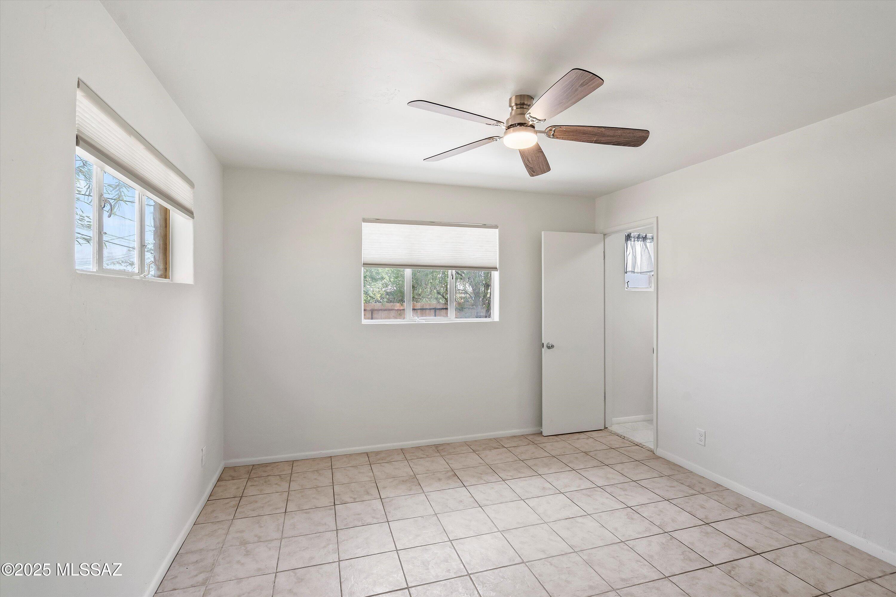 3501 E Edison Street