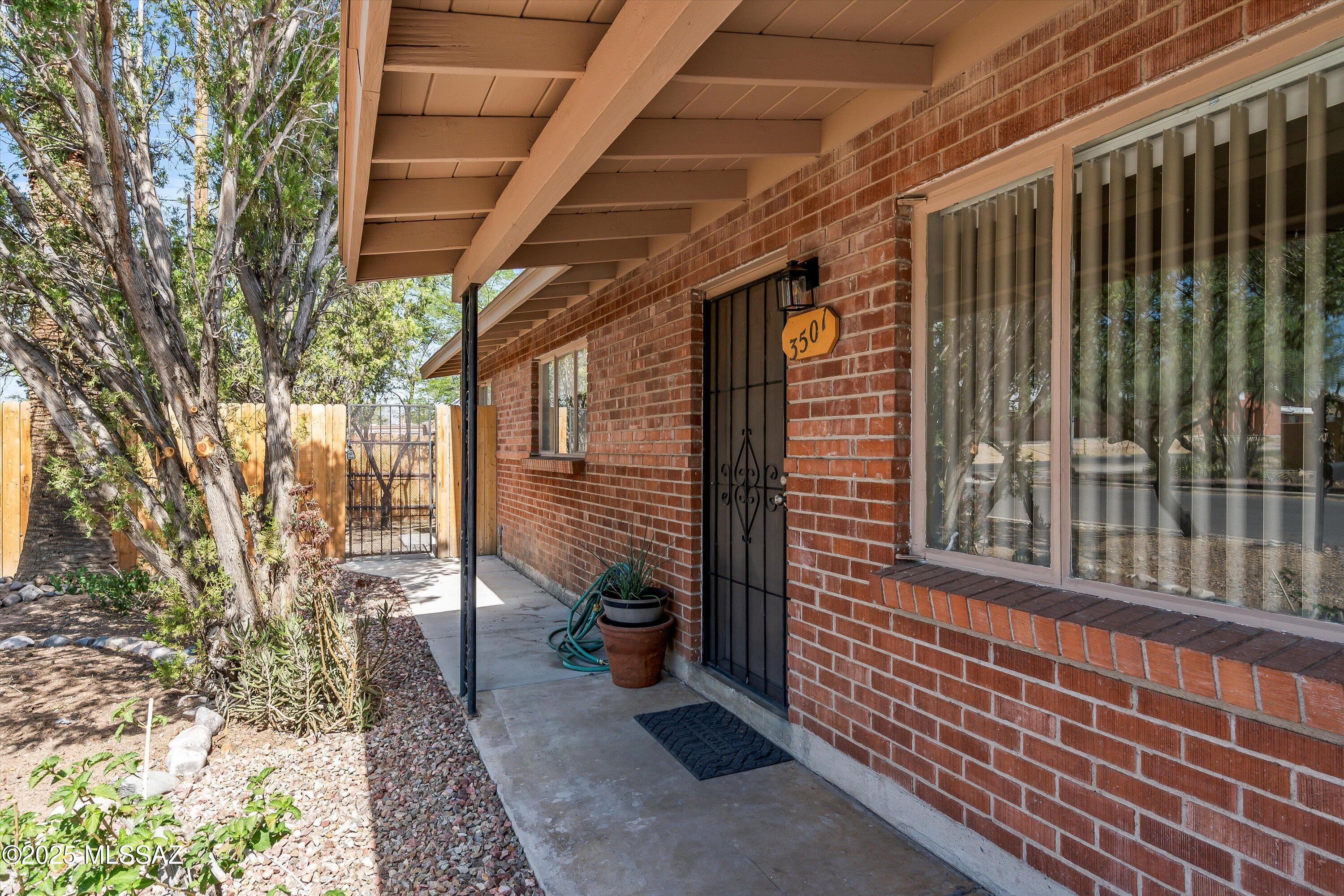 3501 E Edison Street