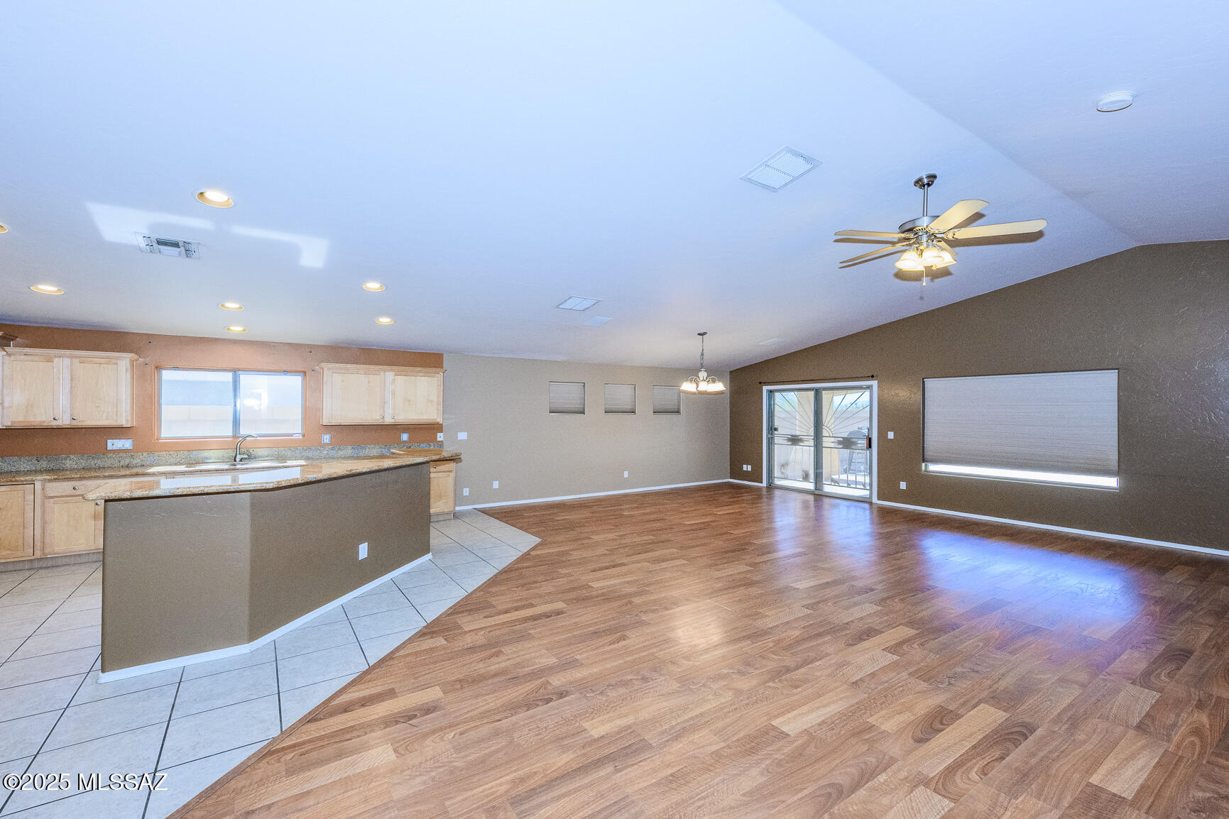 10462 E Rose Hill Street