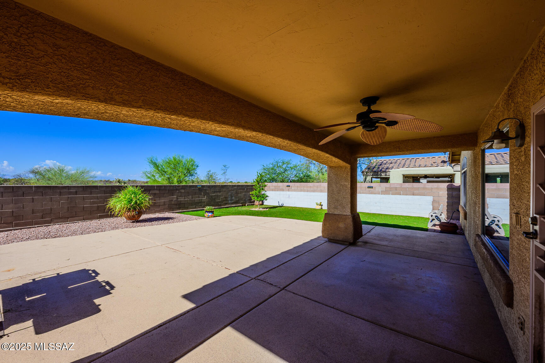 10462 E Rose Hill Street