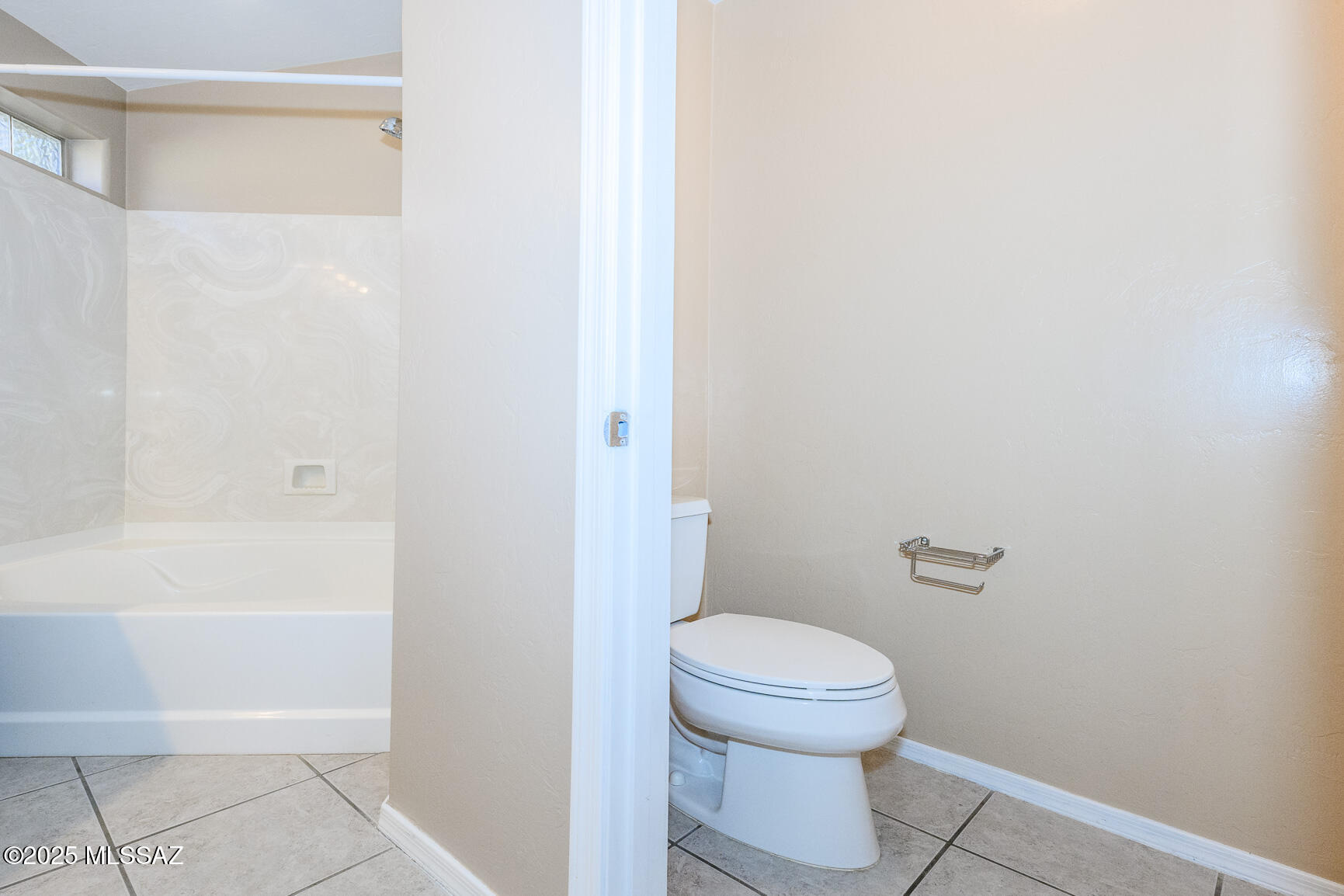 10462 E Rose Hill Street