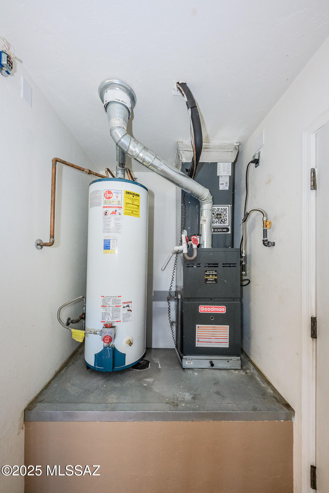 10462 E Rose Hill Street