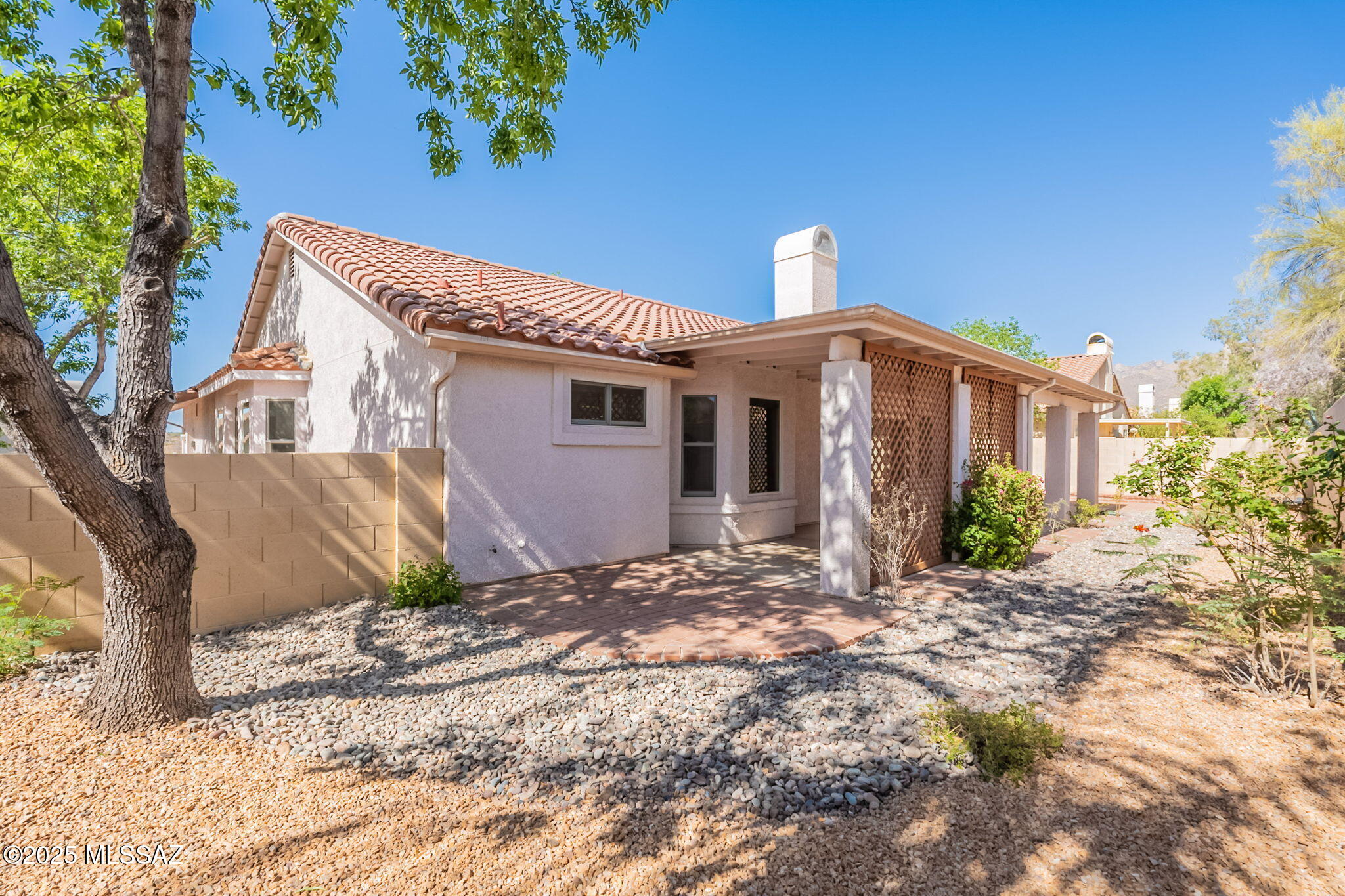 120 E Carolwood Drive