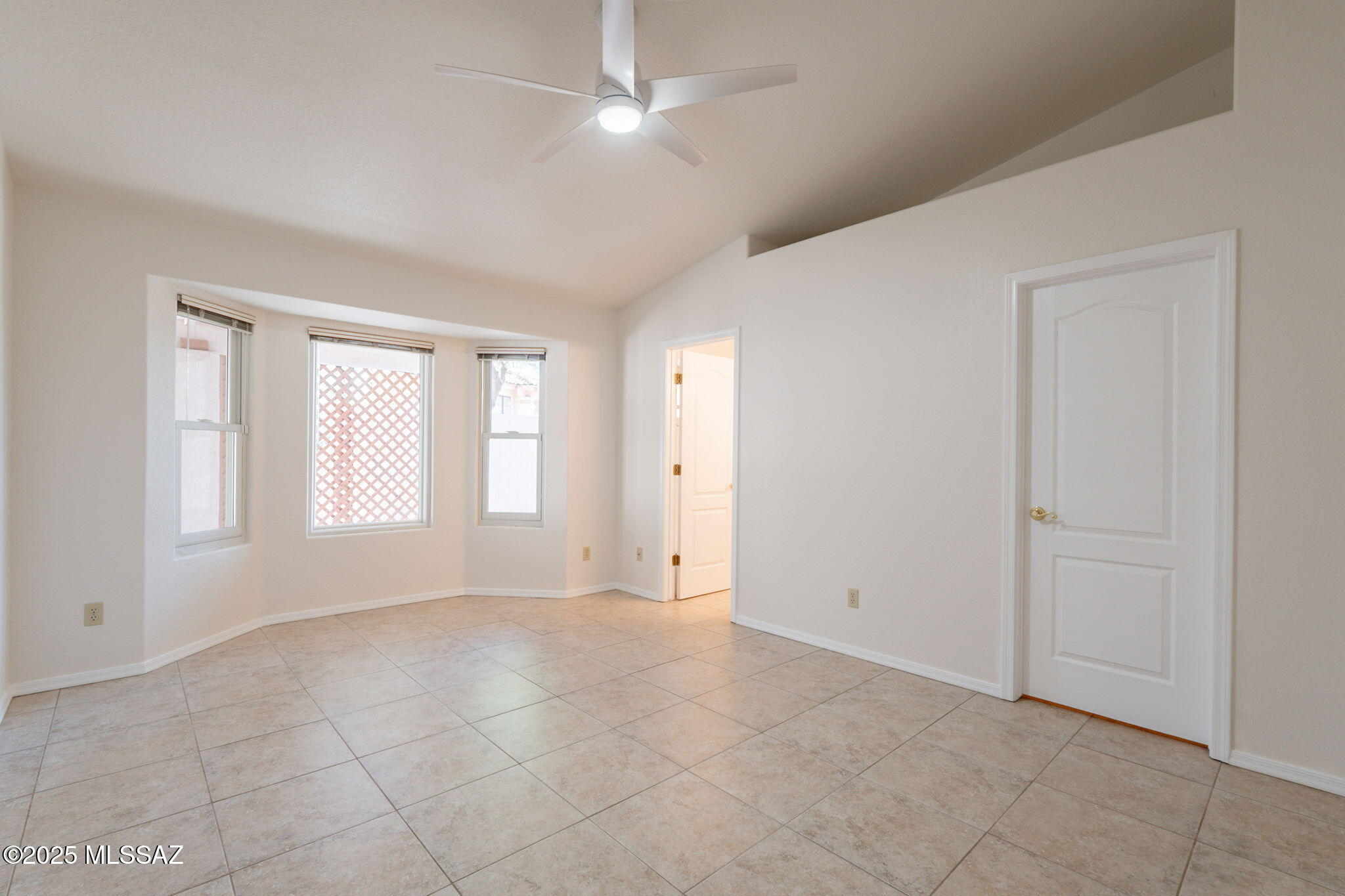 120 E Carolwood Drive